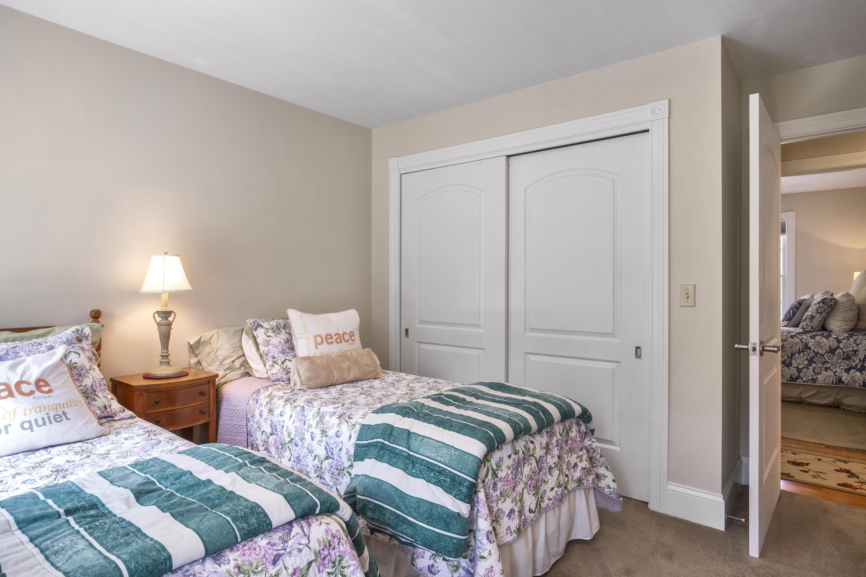 17 Ledgewood Drive