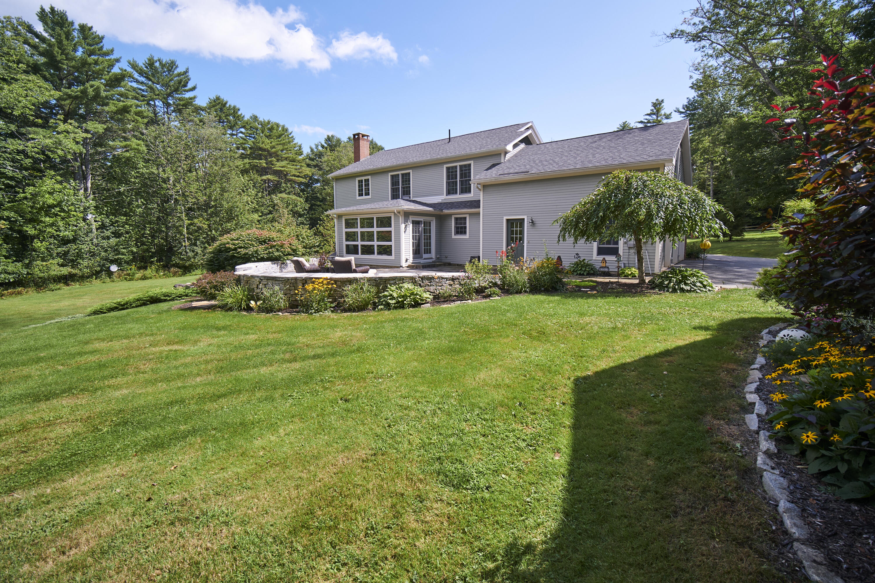17 Ledgewood Drive