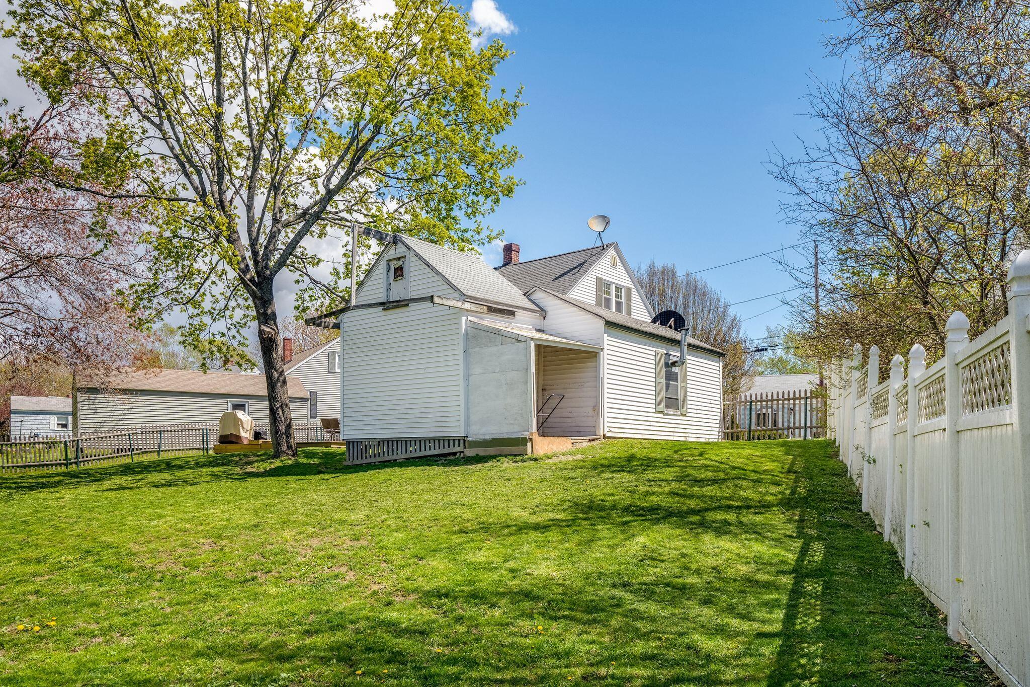 18 Brook Road