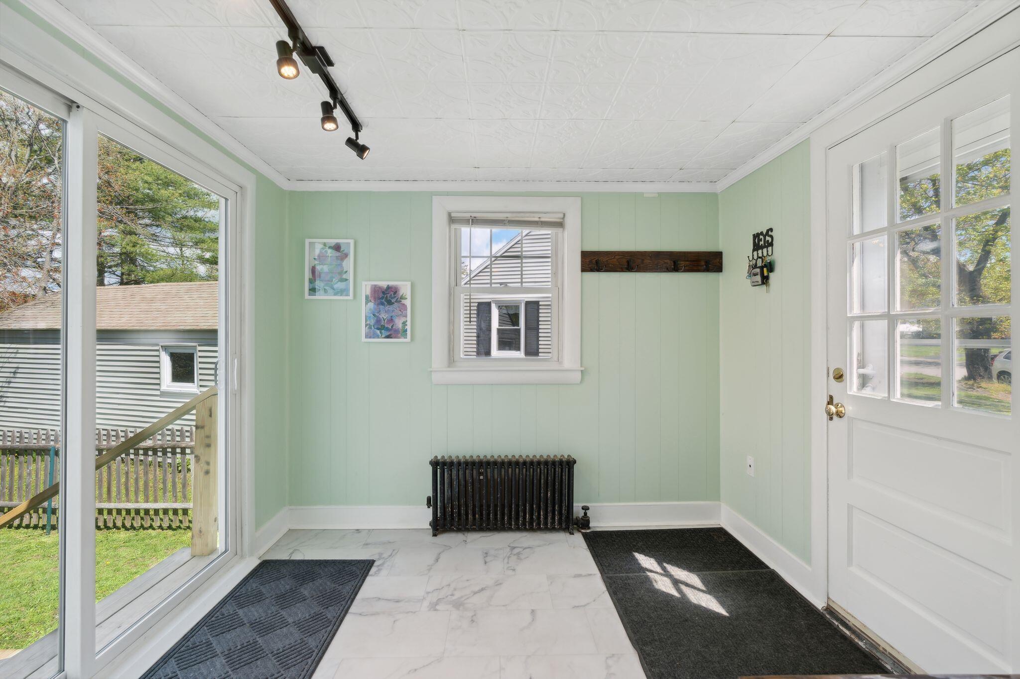 18 Brook Road