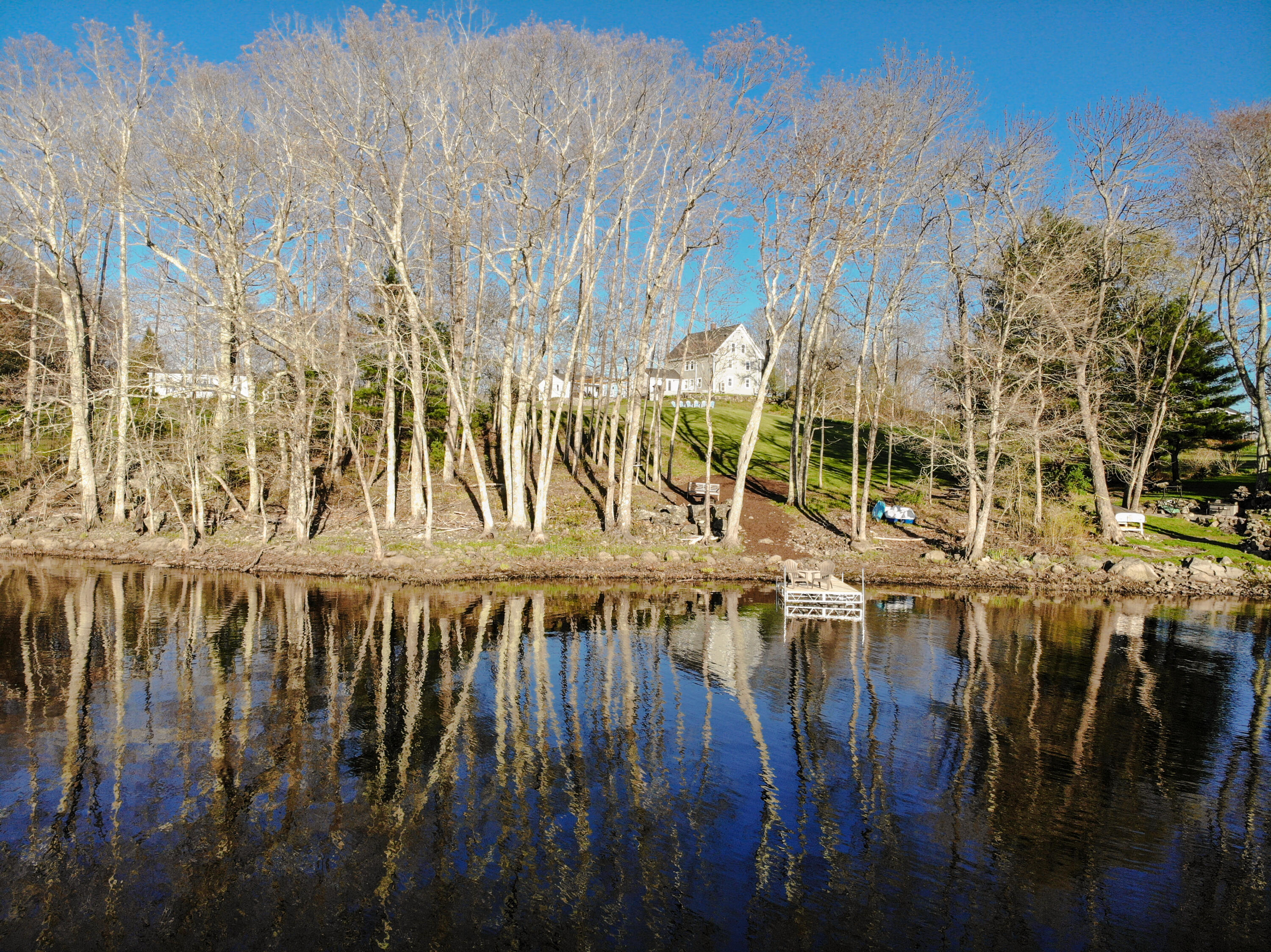279 Middle Road