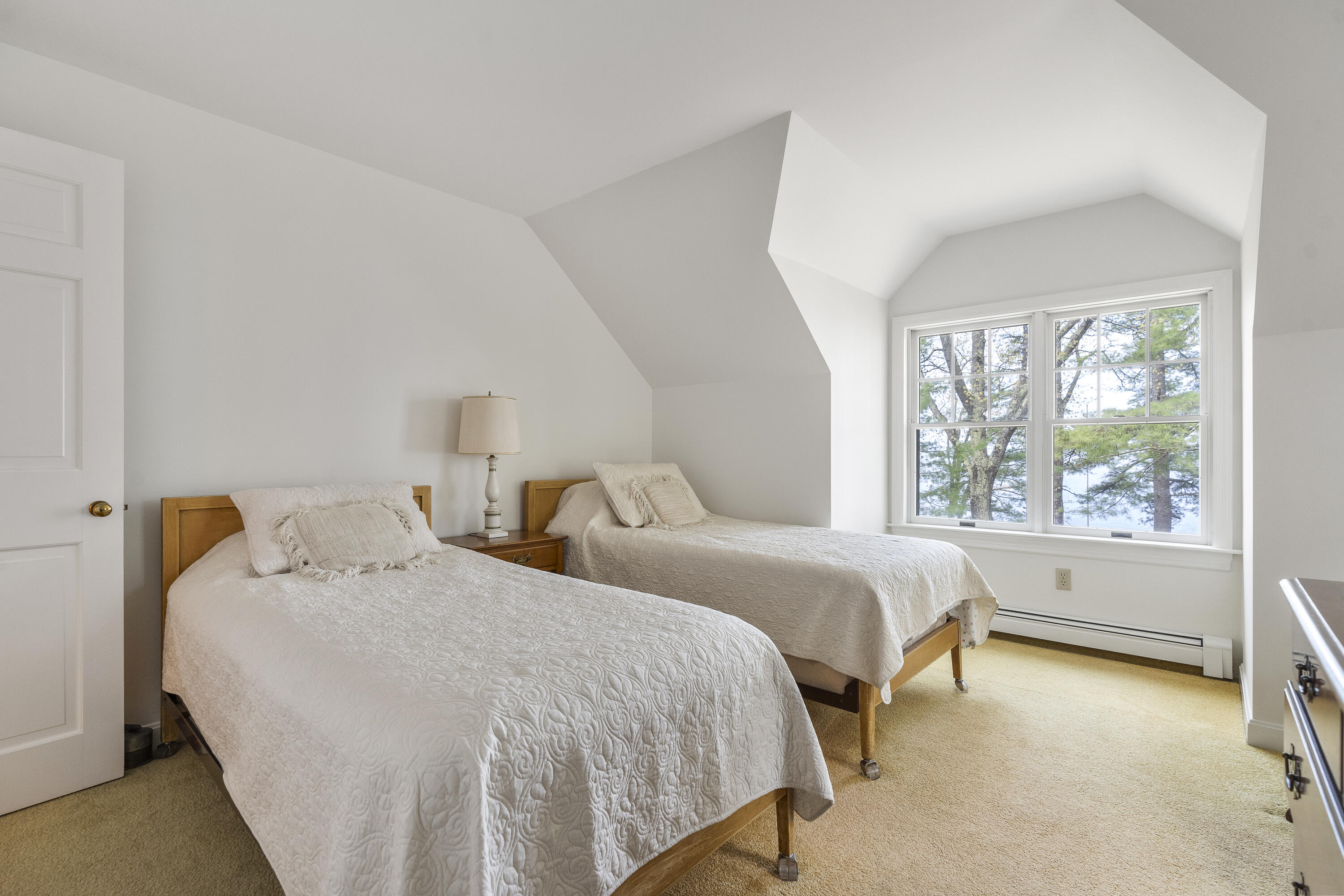 30 Windward Shore Road