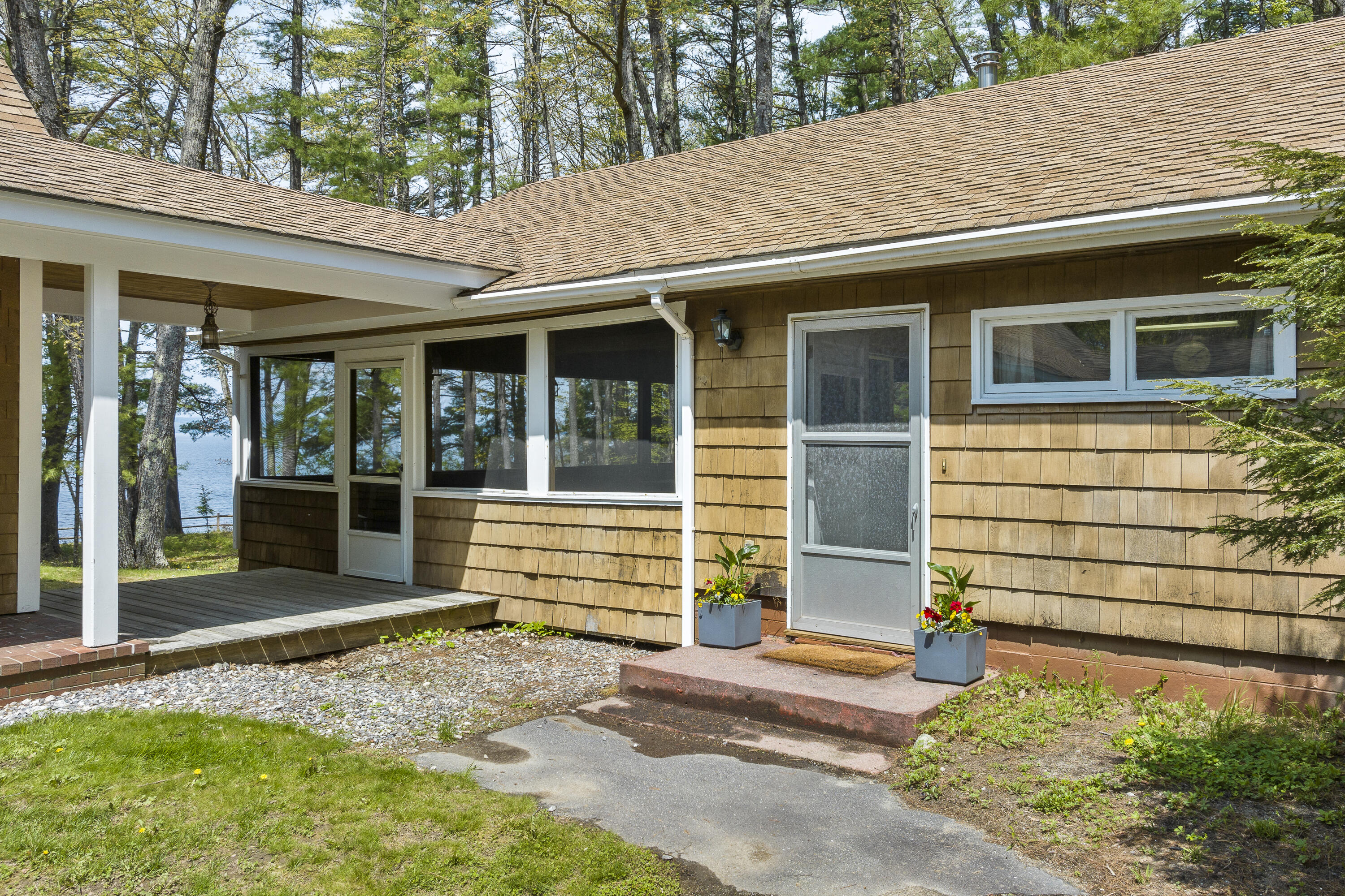 30 Windward Shore Road