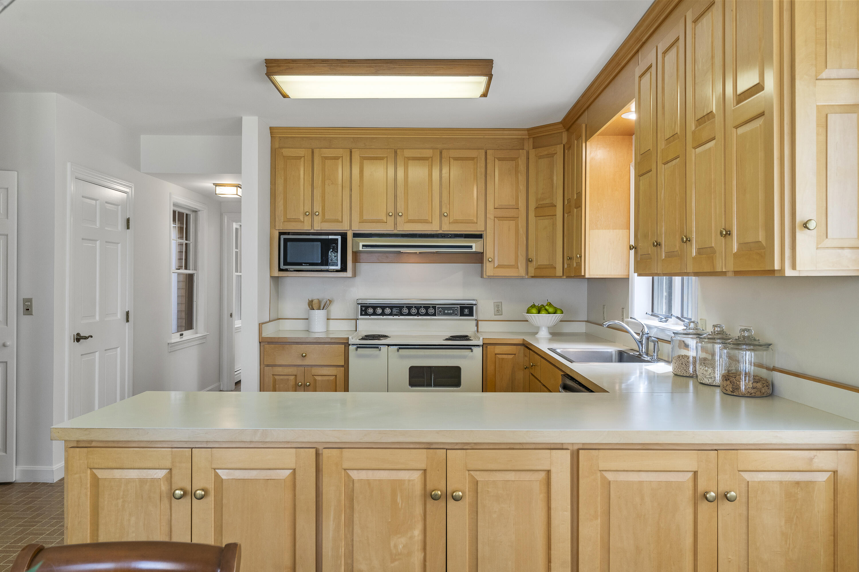30 Windward Shore Road