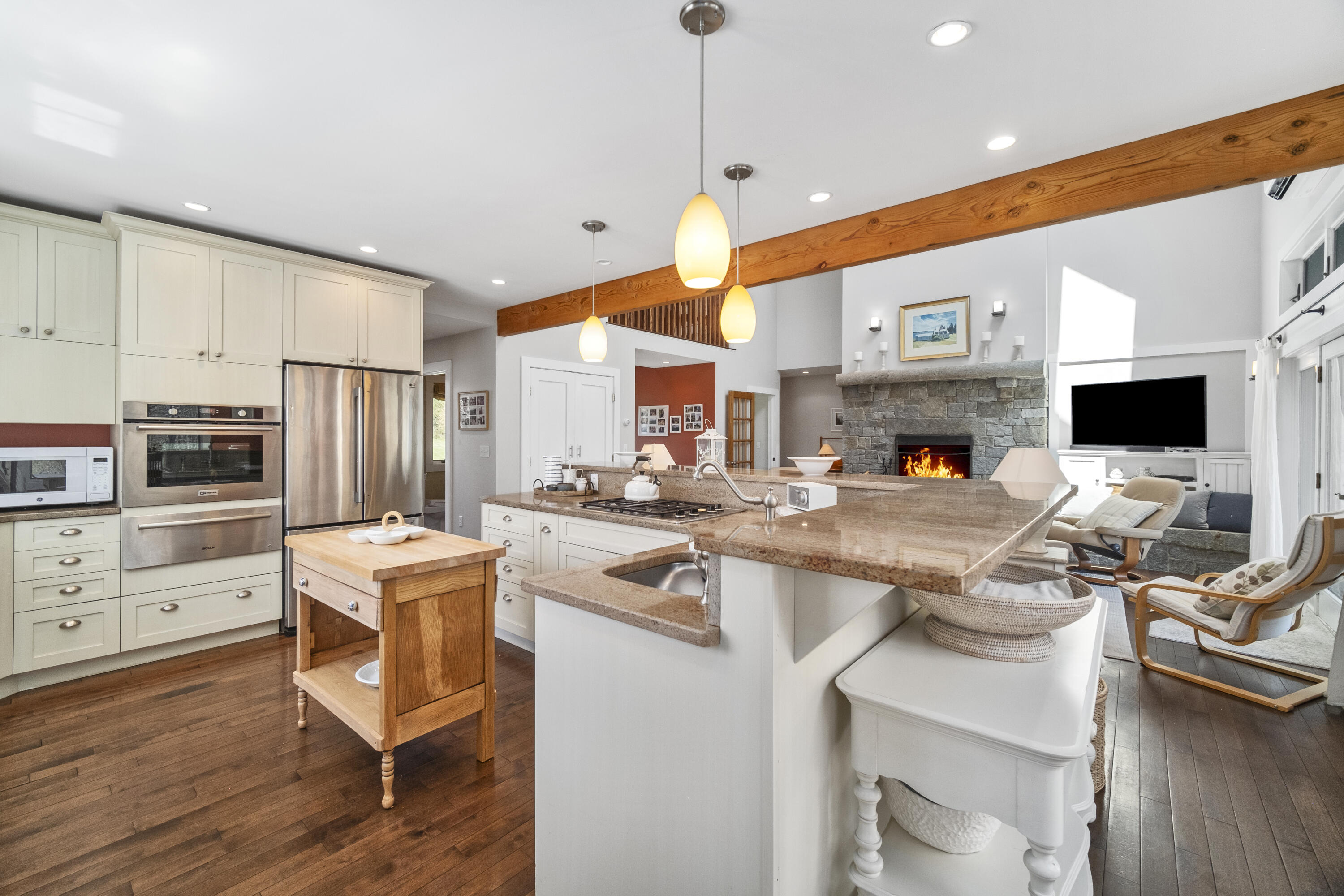 16 Ledgewood Drive