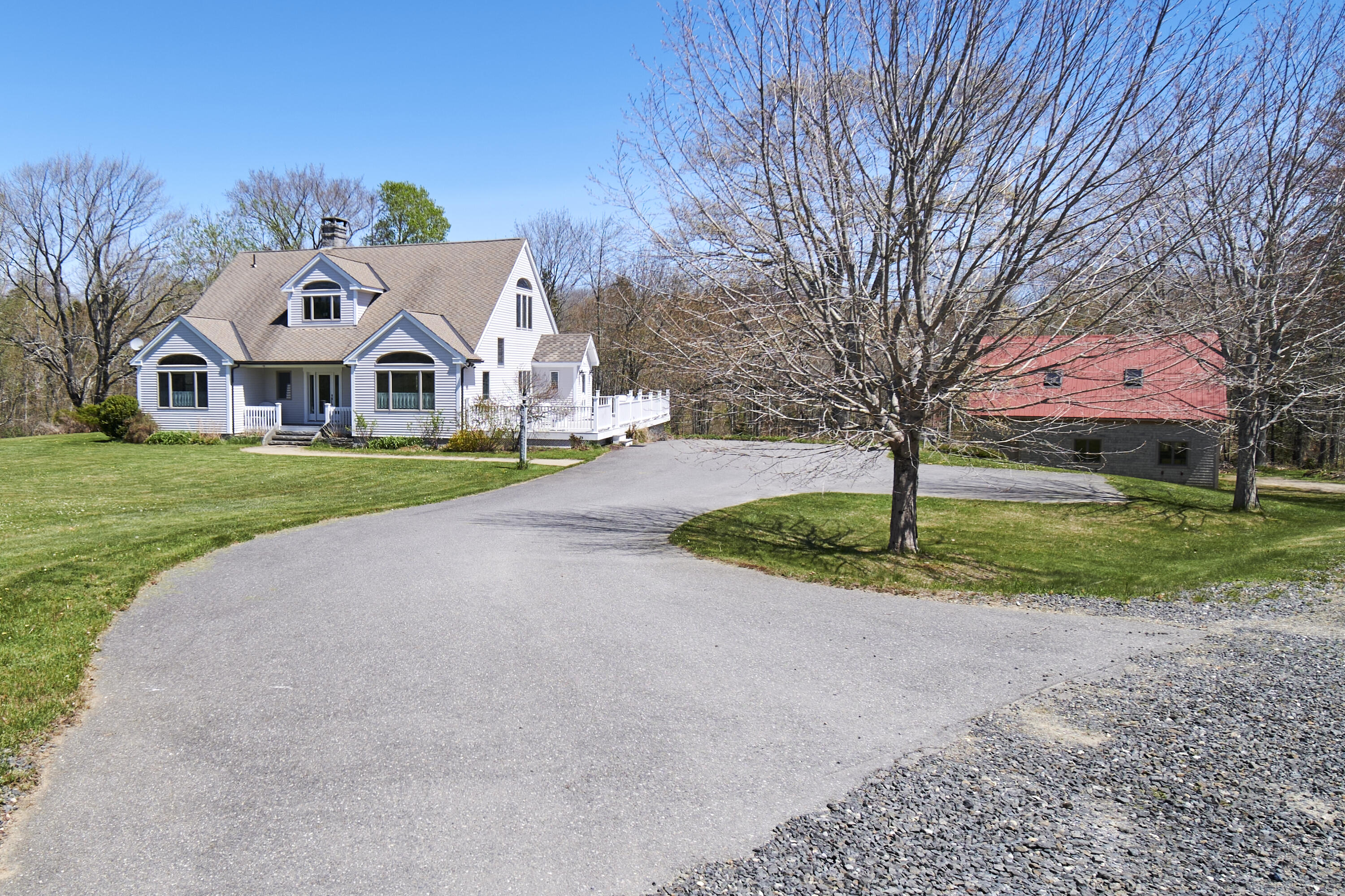 16 Ledgewood Drive