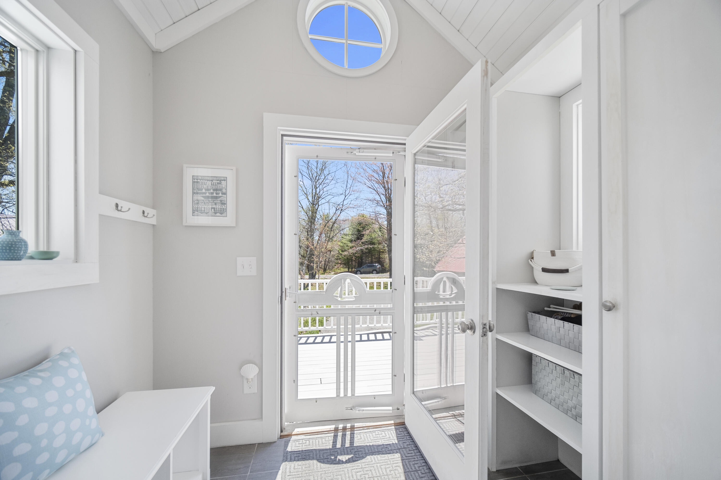16 Ledgewood Drive