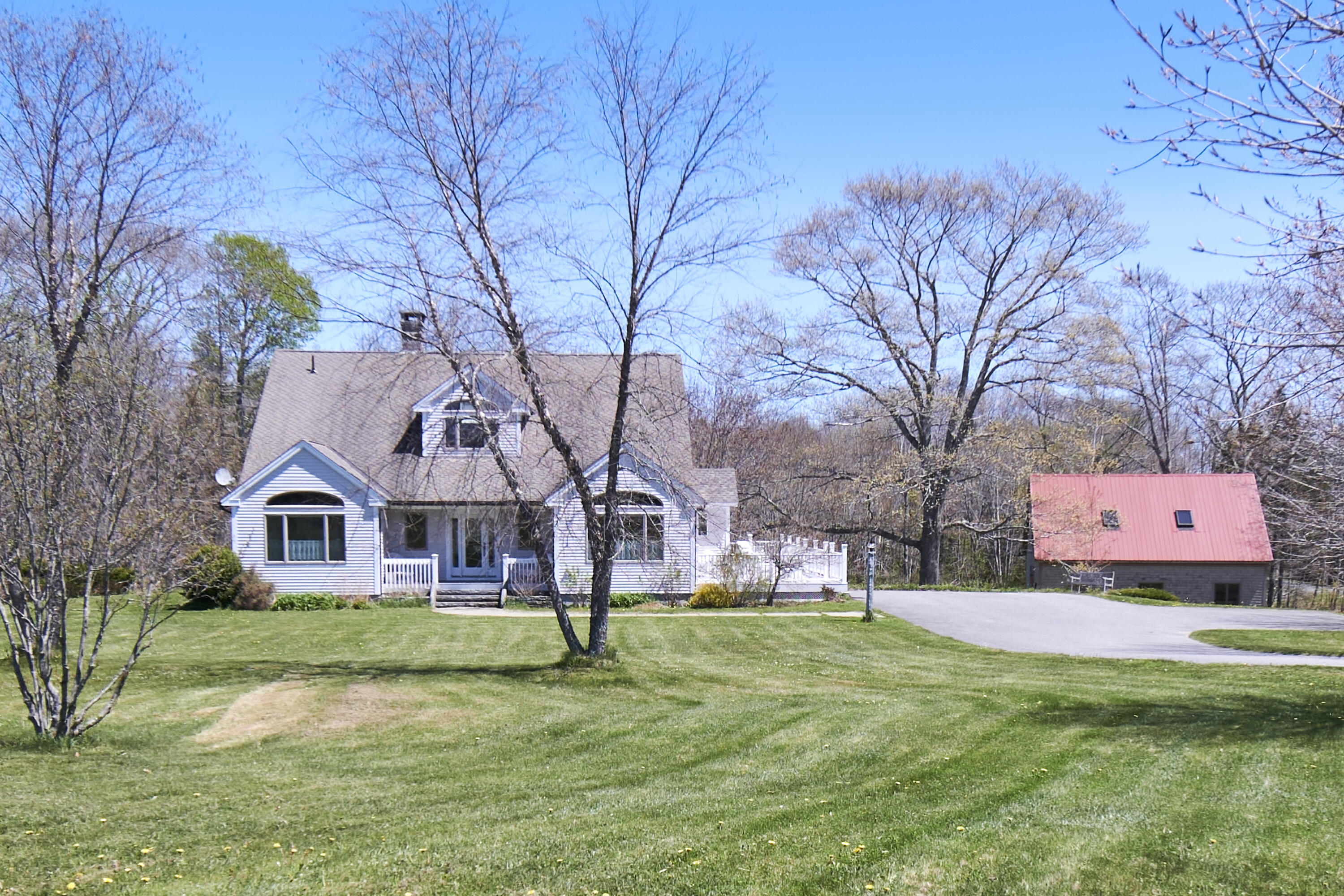 16 Ledgewood Drive