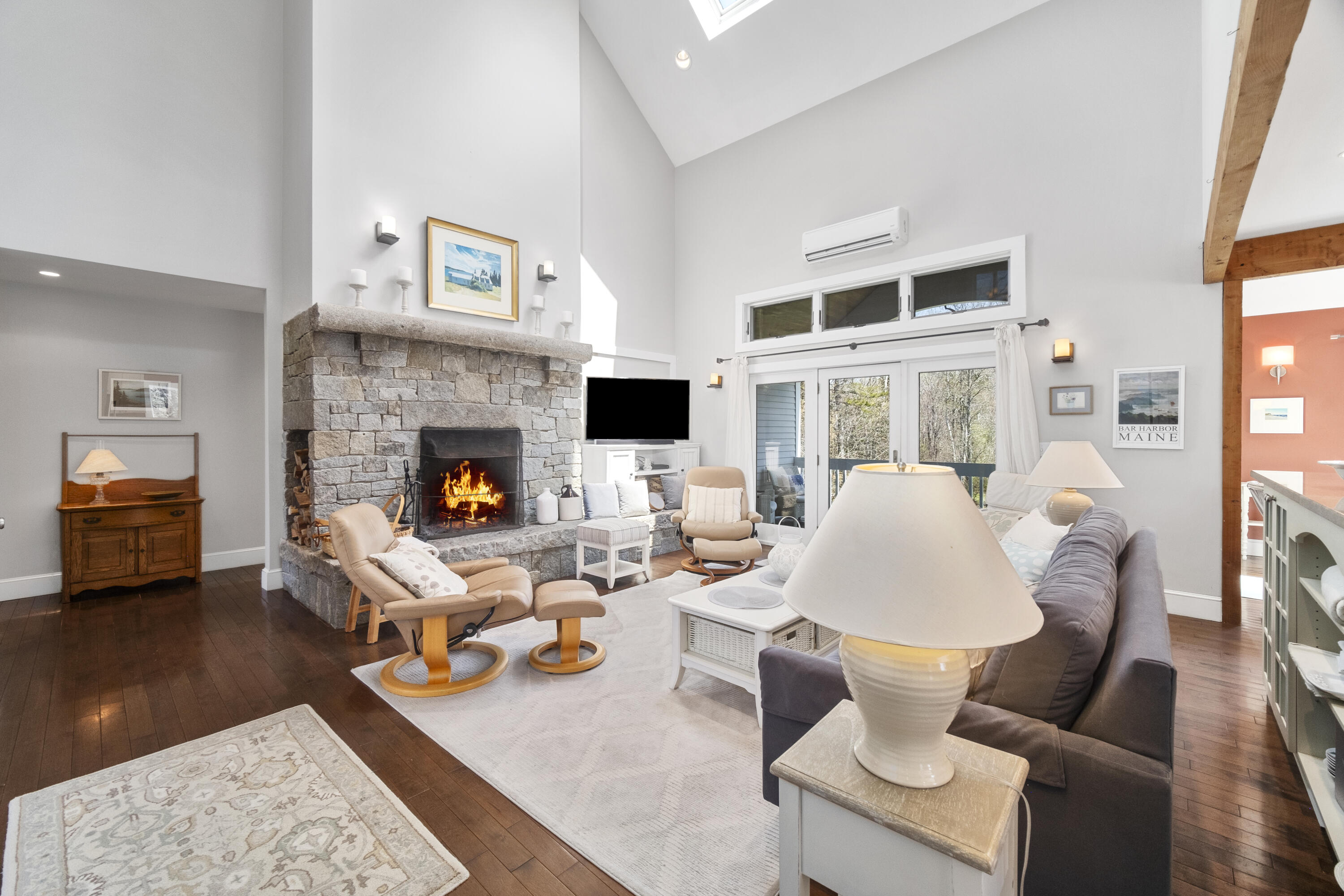16 Ledgewood Drive