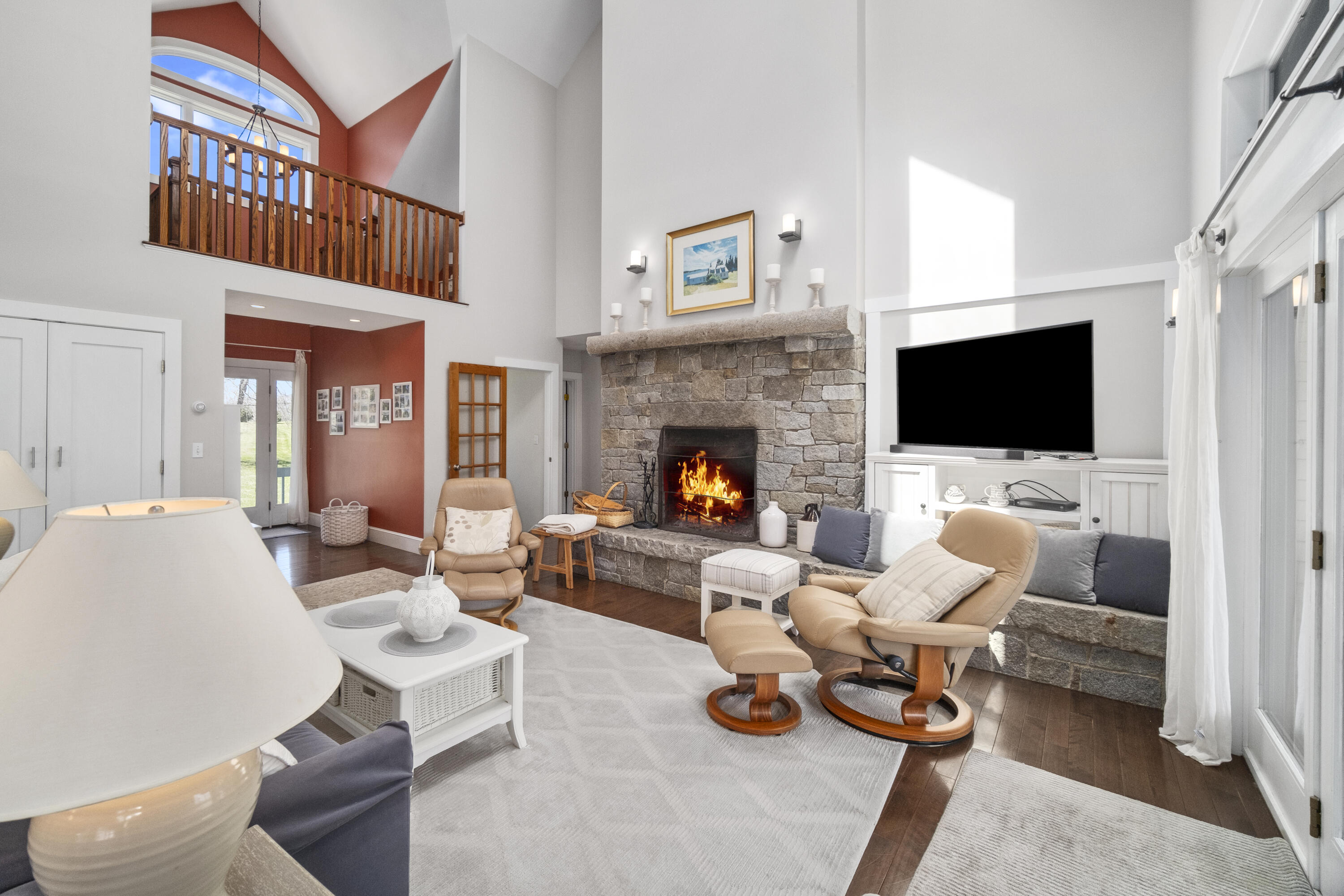 16 Ledgewood Drive