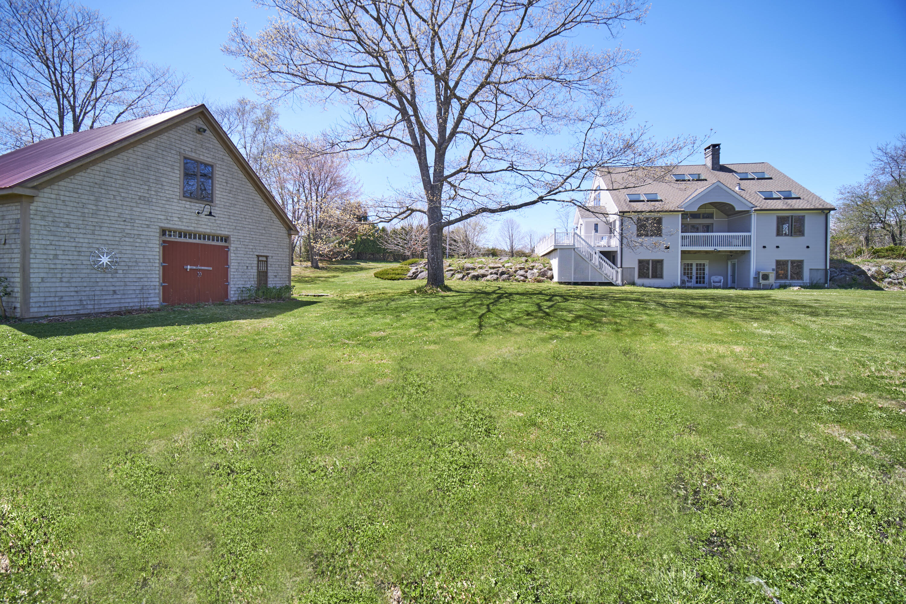 16 Ledgewood Drive