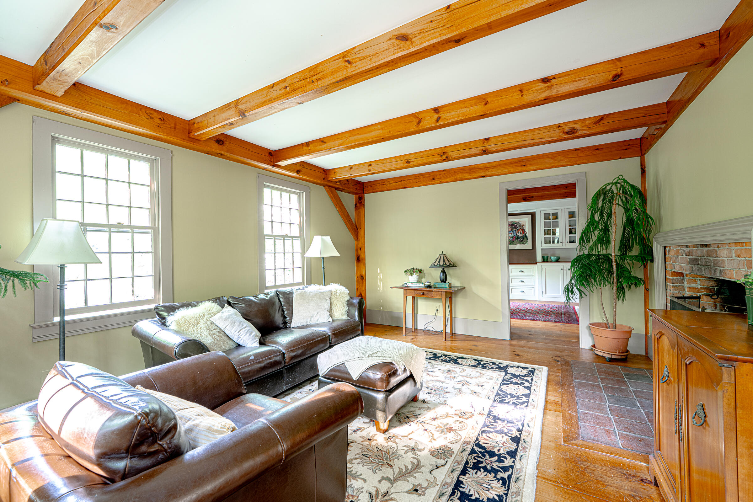 37 Long Hill Road