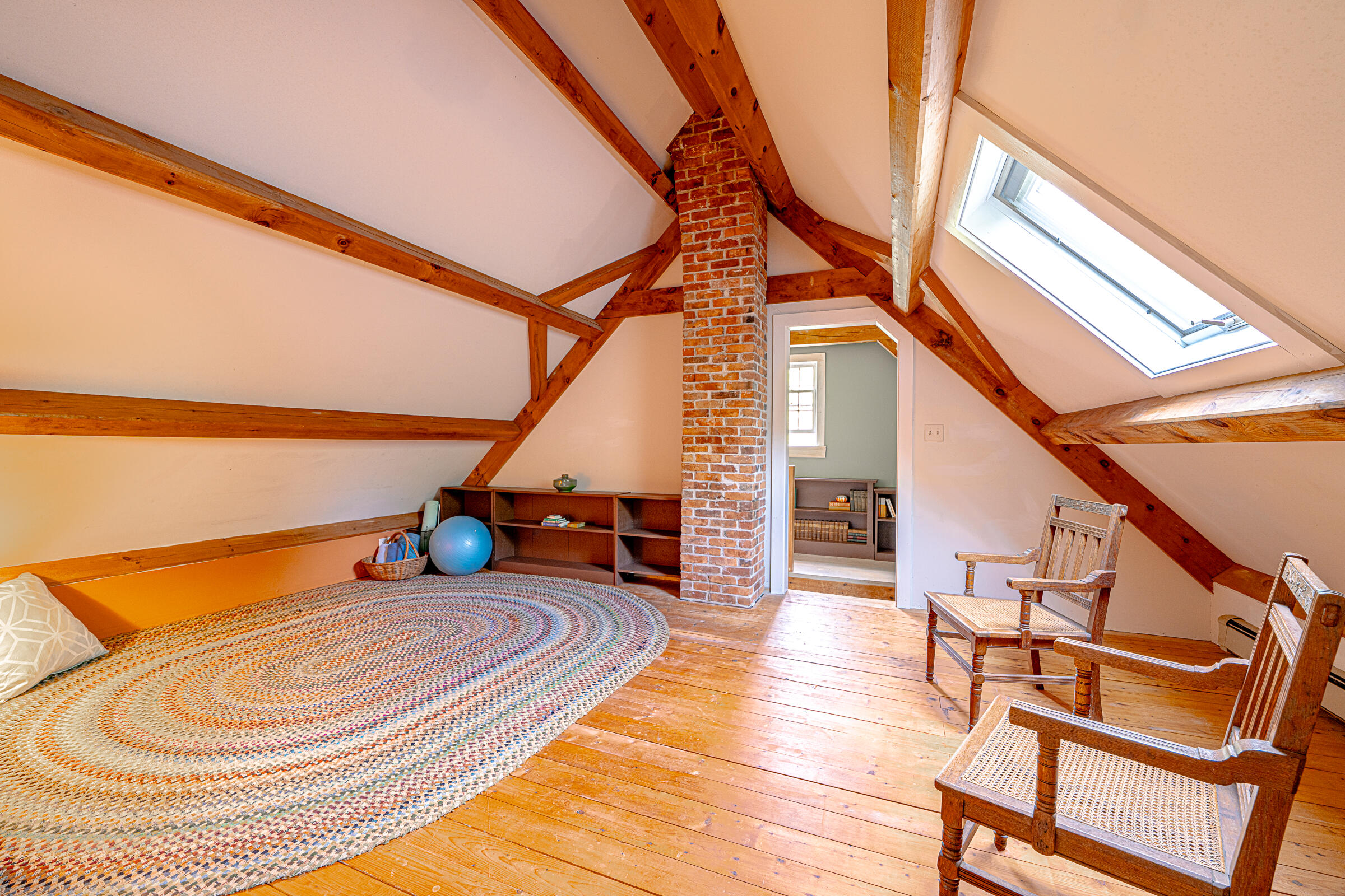 37 Long Hill Road
