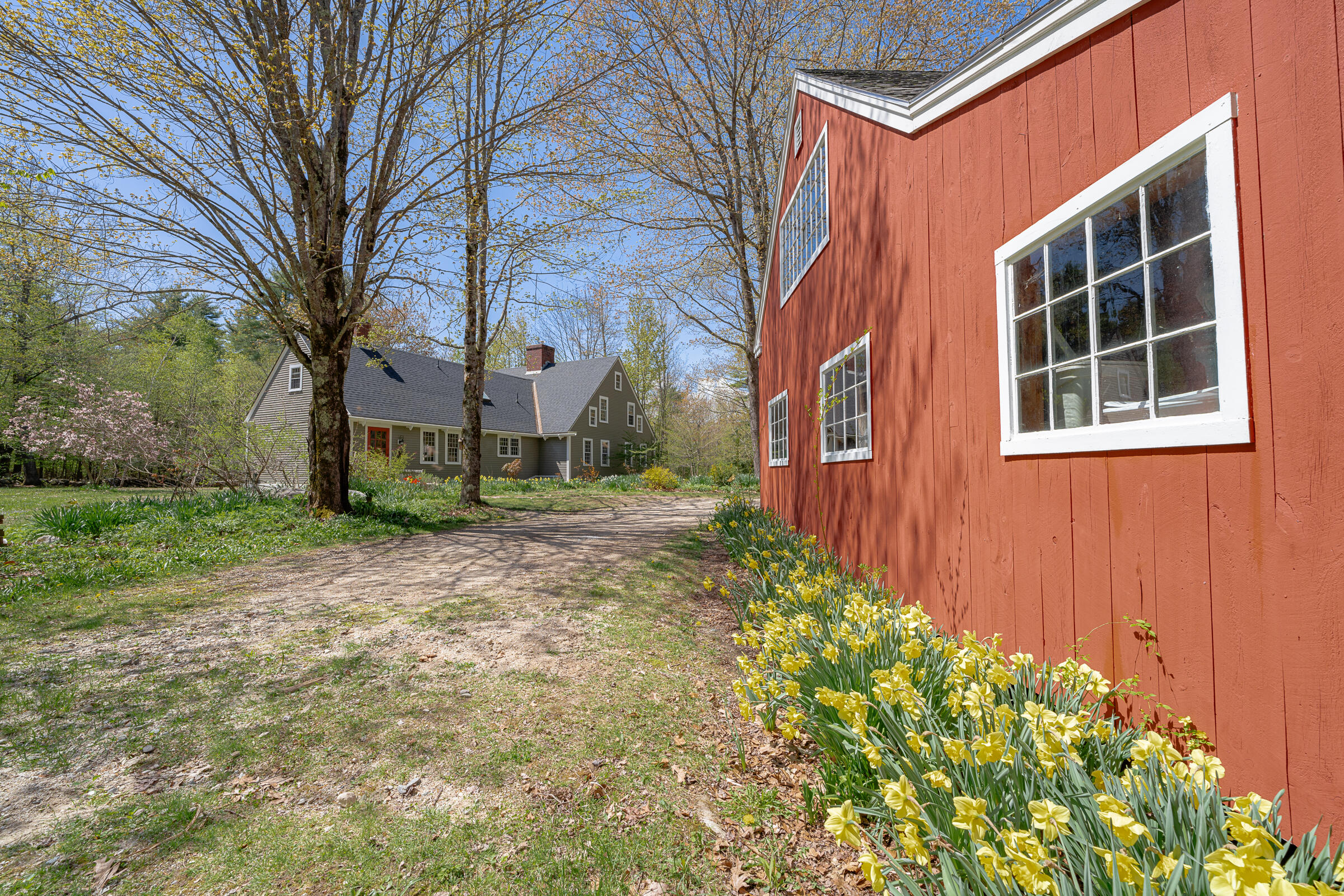 37 Long Hill Road