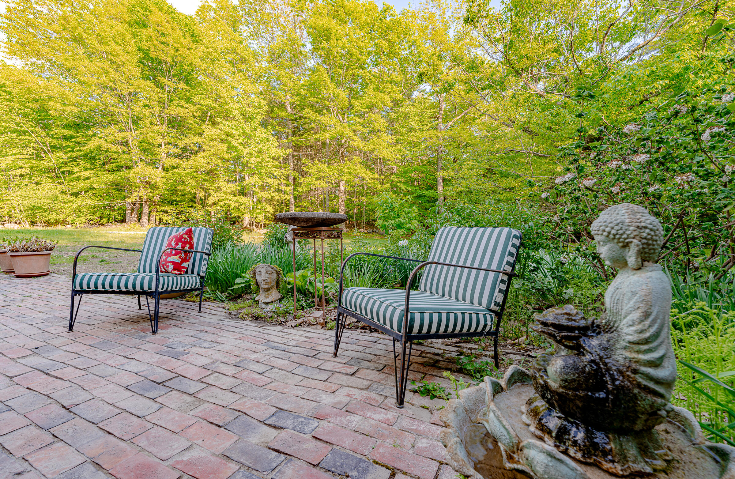 37 Long Hill Road