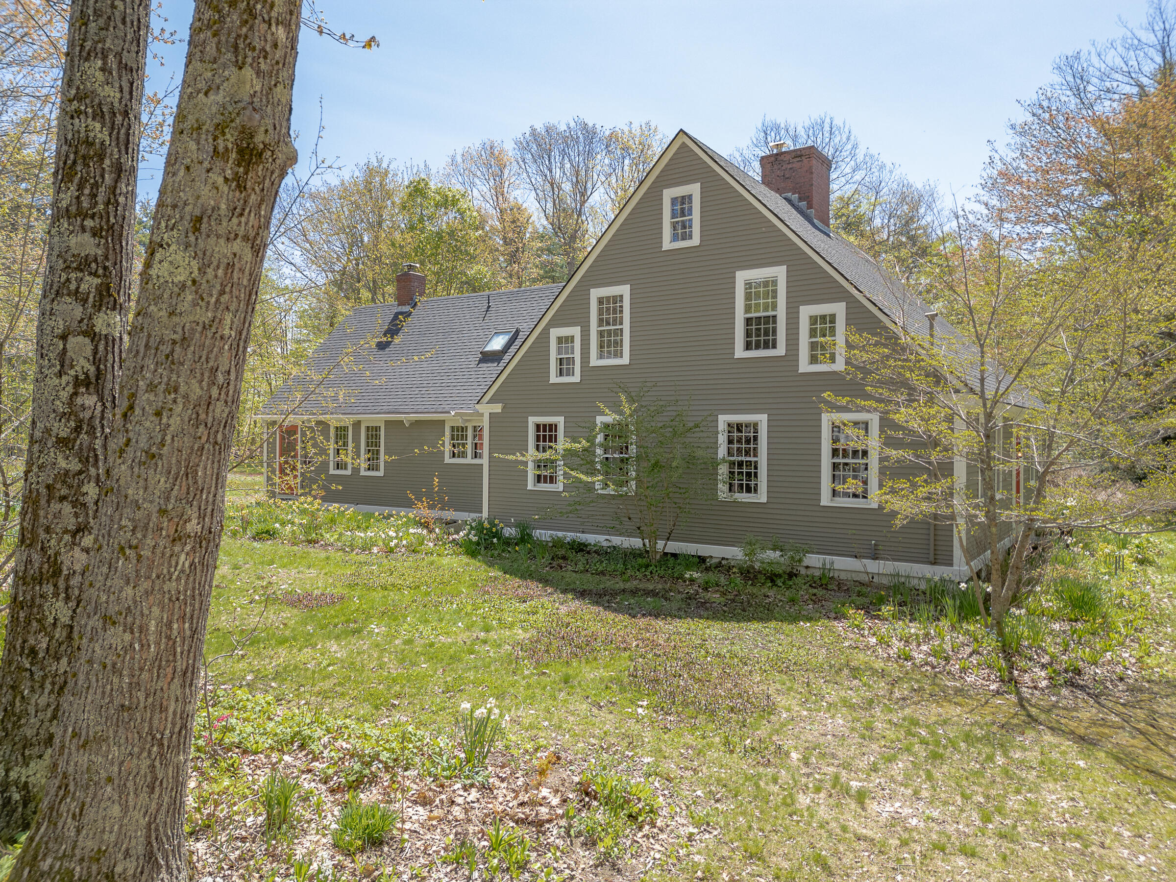 37 Long Hill Road