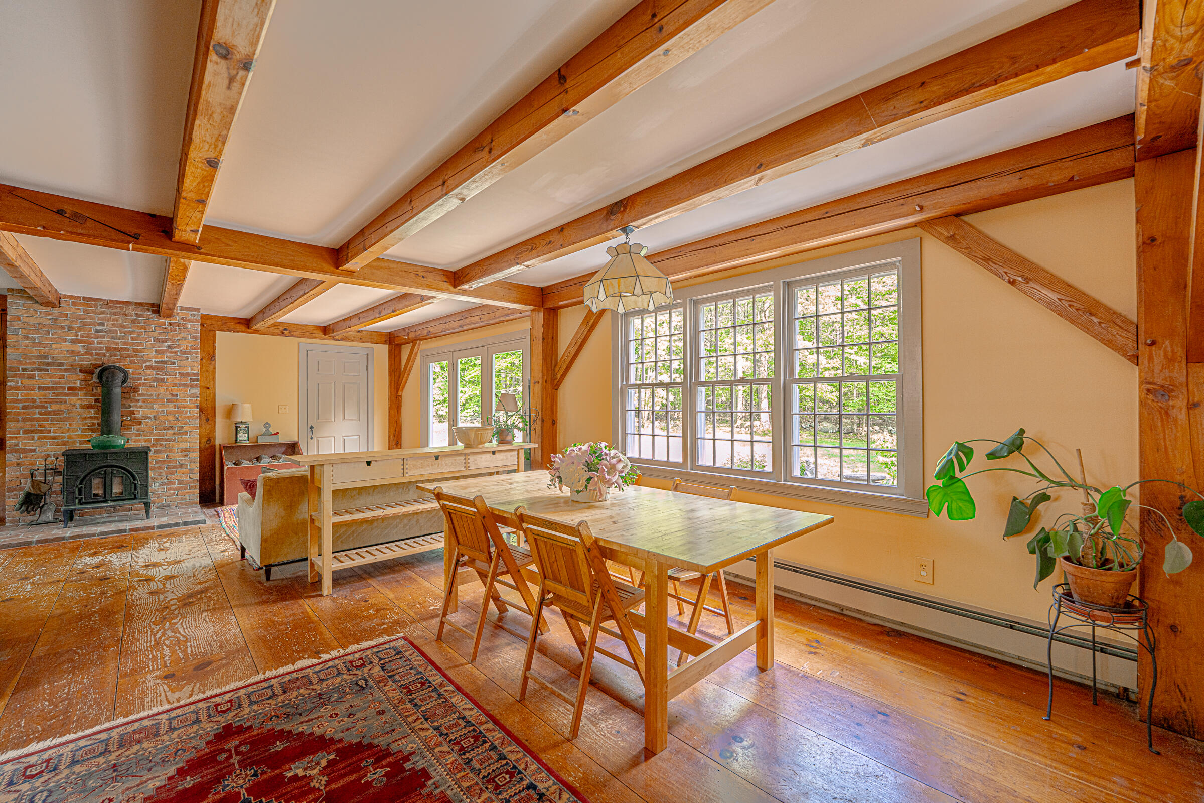 37 Long Hill Road