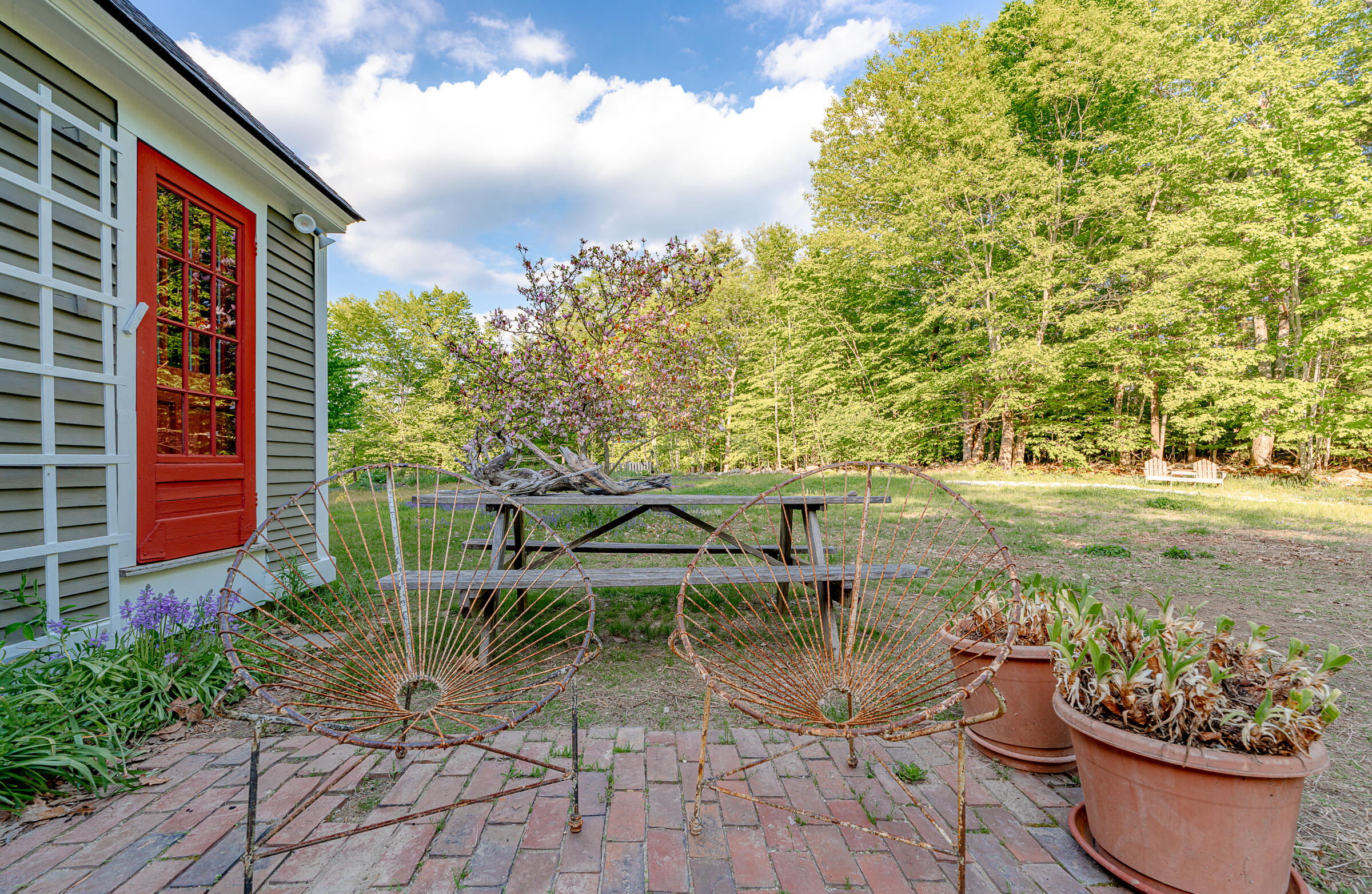 37 Long Hill Road