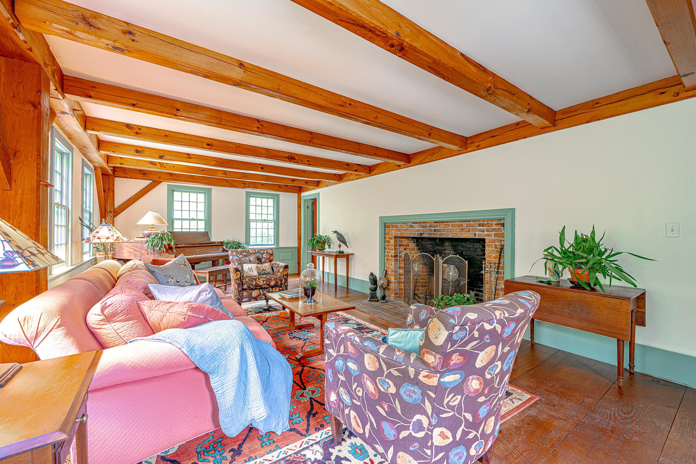 37 Long Hill Road