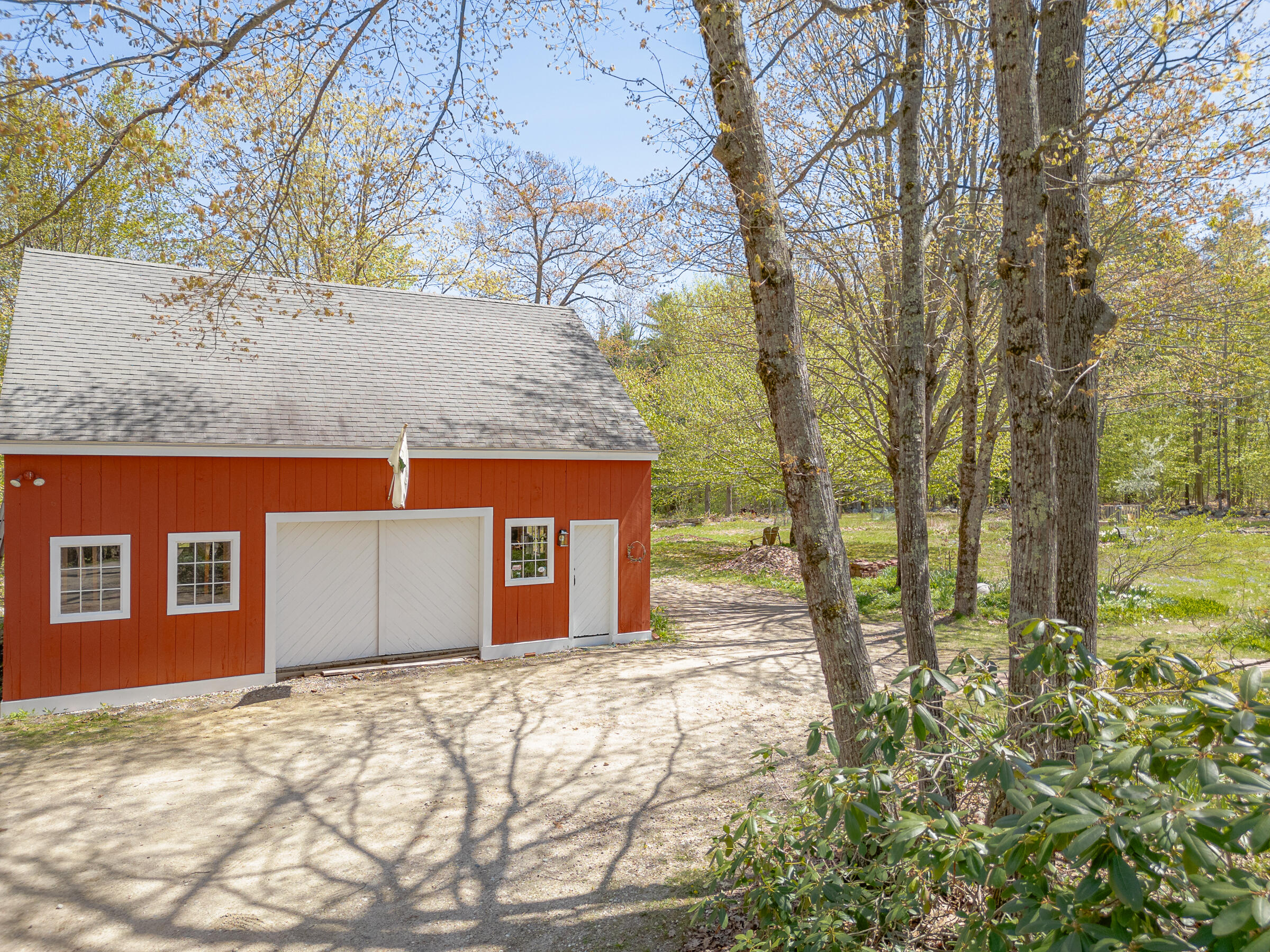 37 Long Hill Road