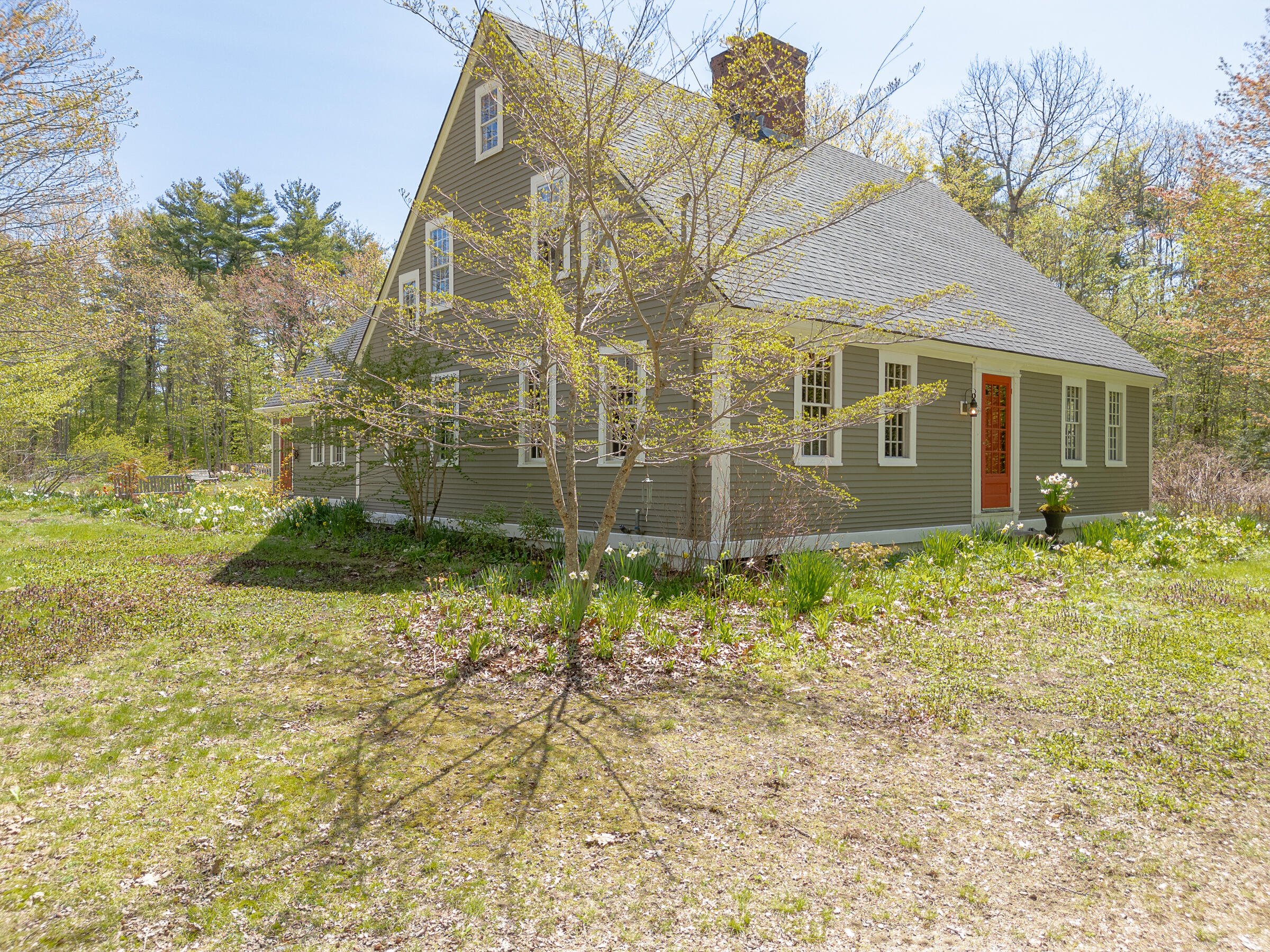 37 Long Hill Road