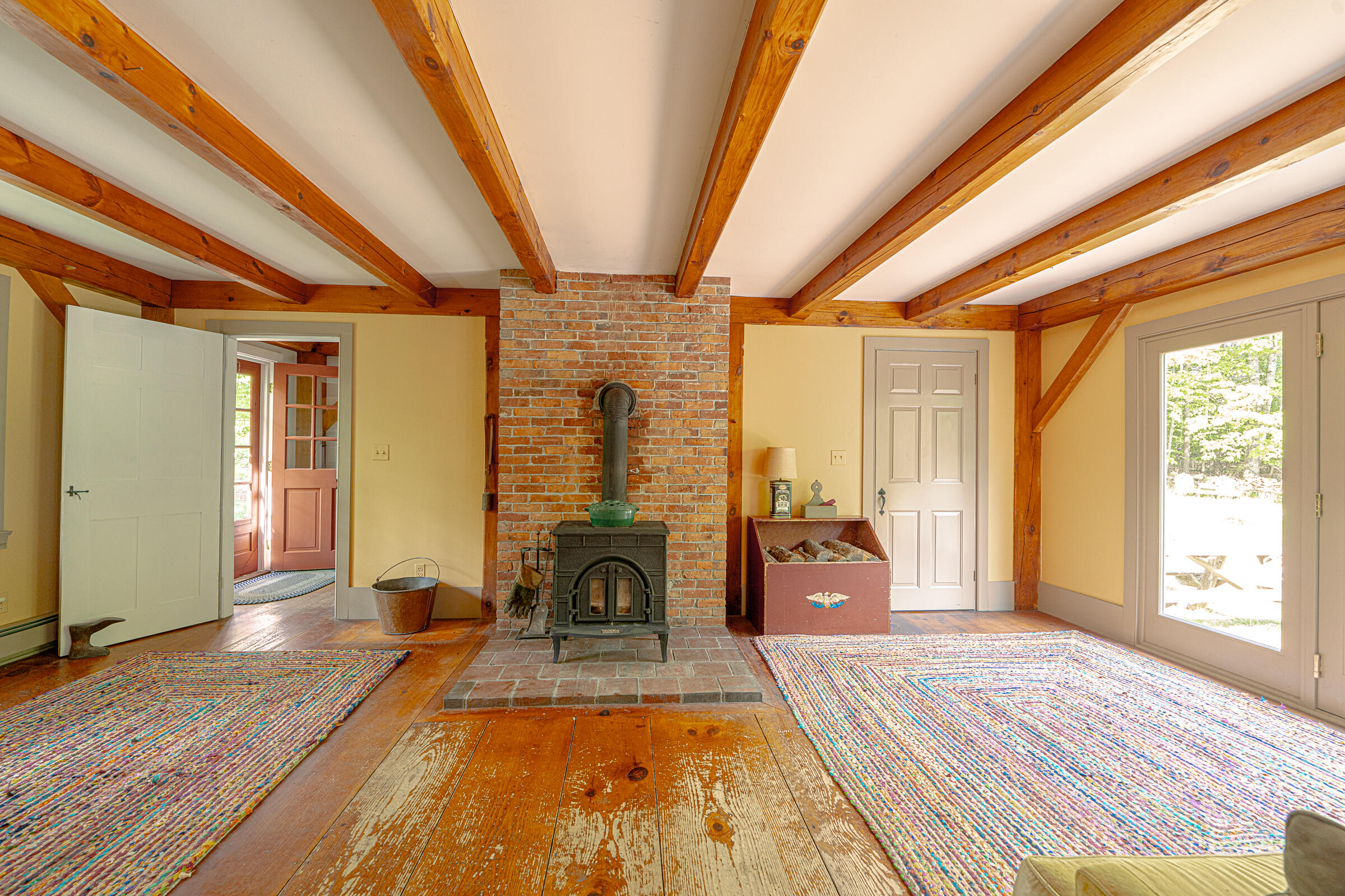 37 Long Hill Road