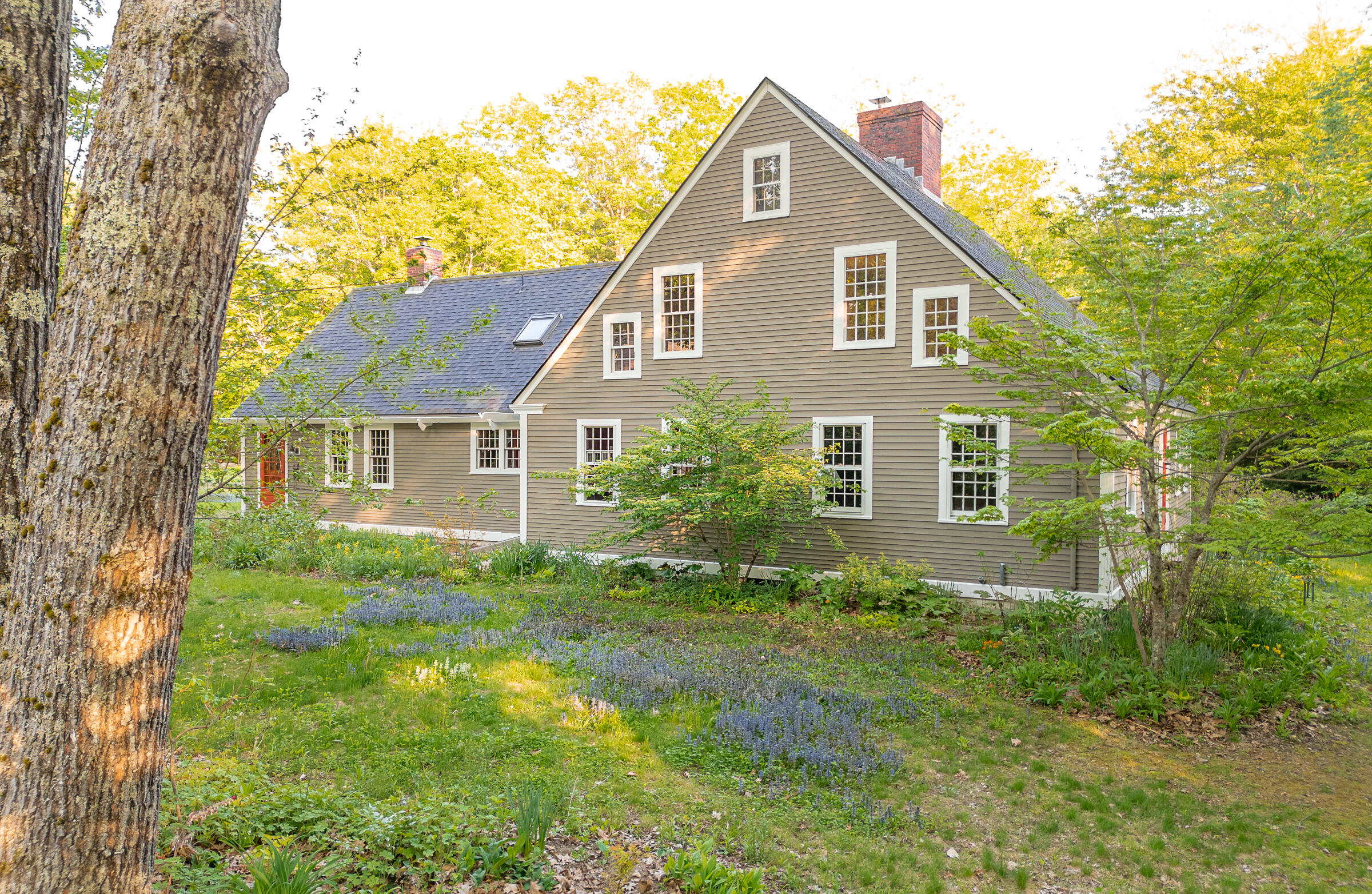 37 Long Hill Road