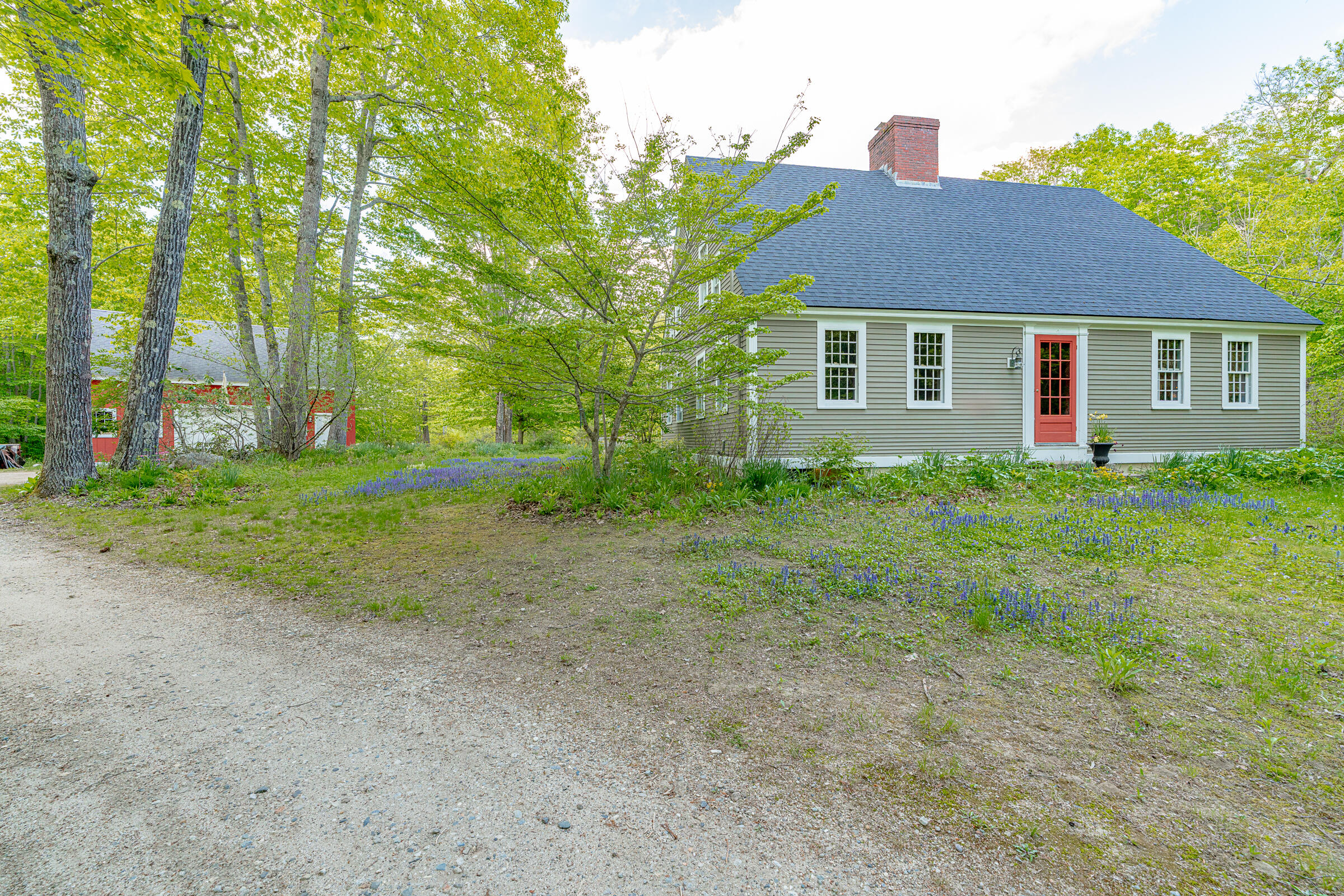 37 Long Hill Road