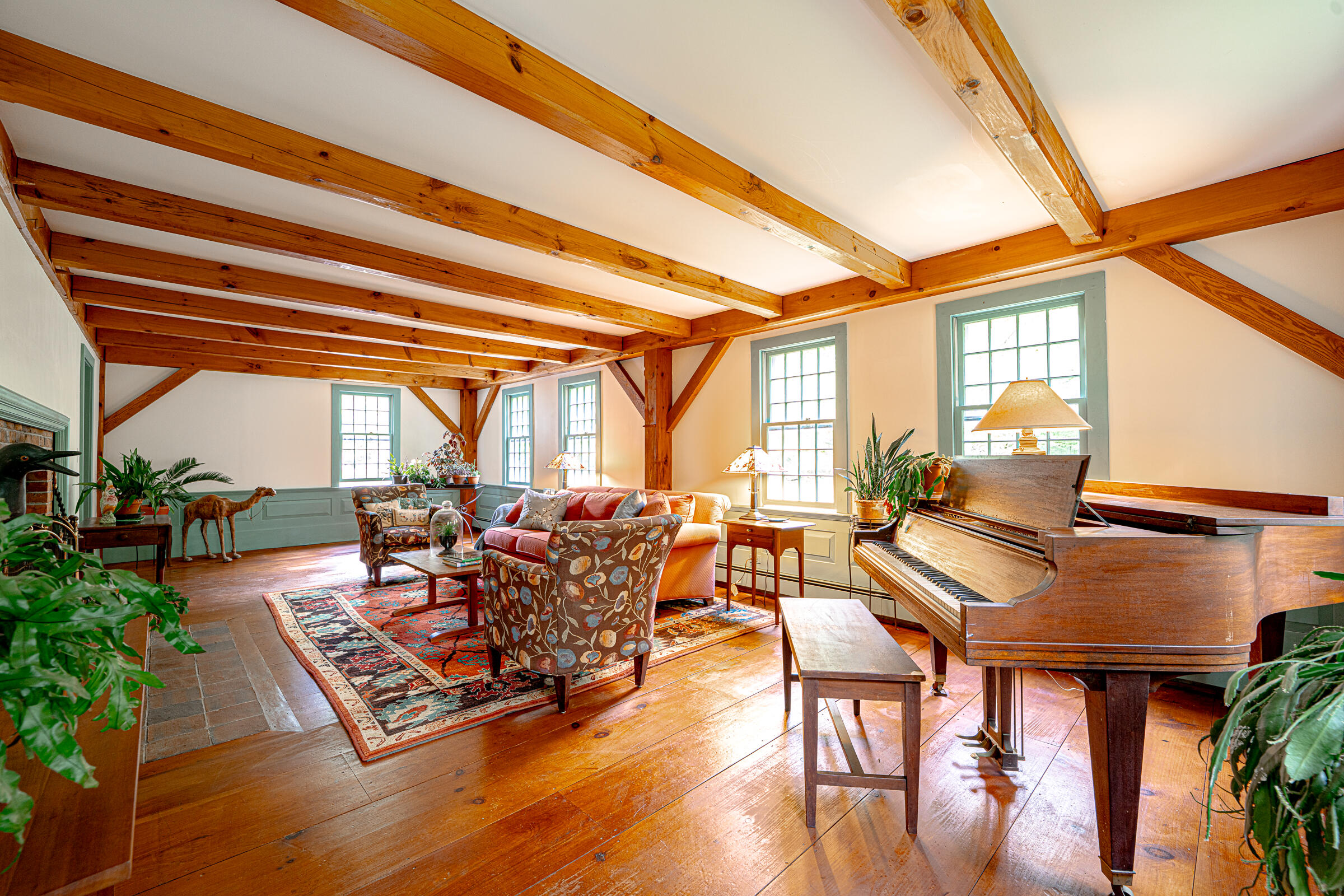 37 Long Hill Road