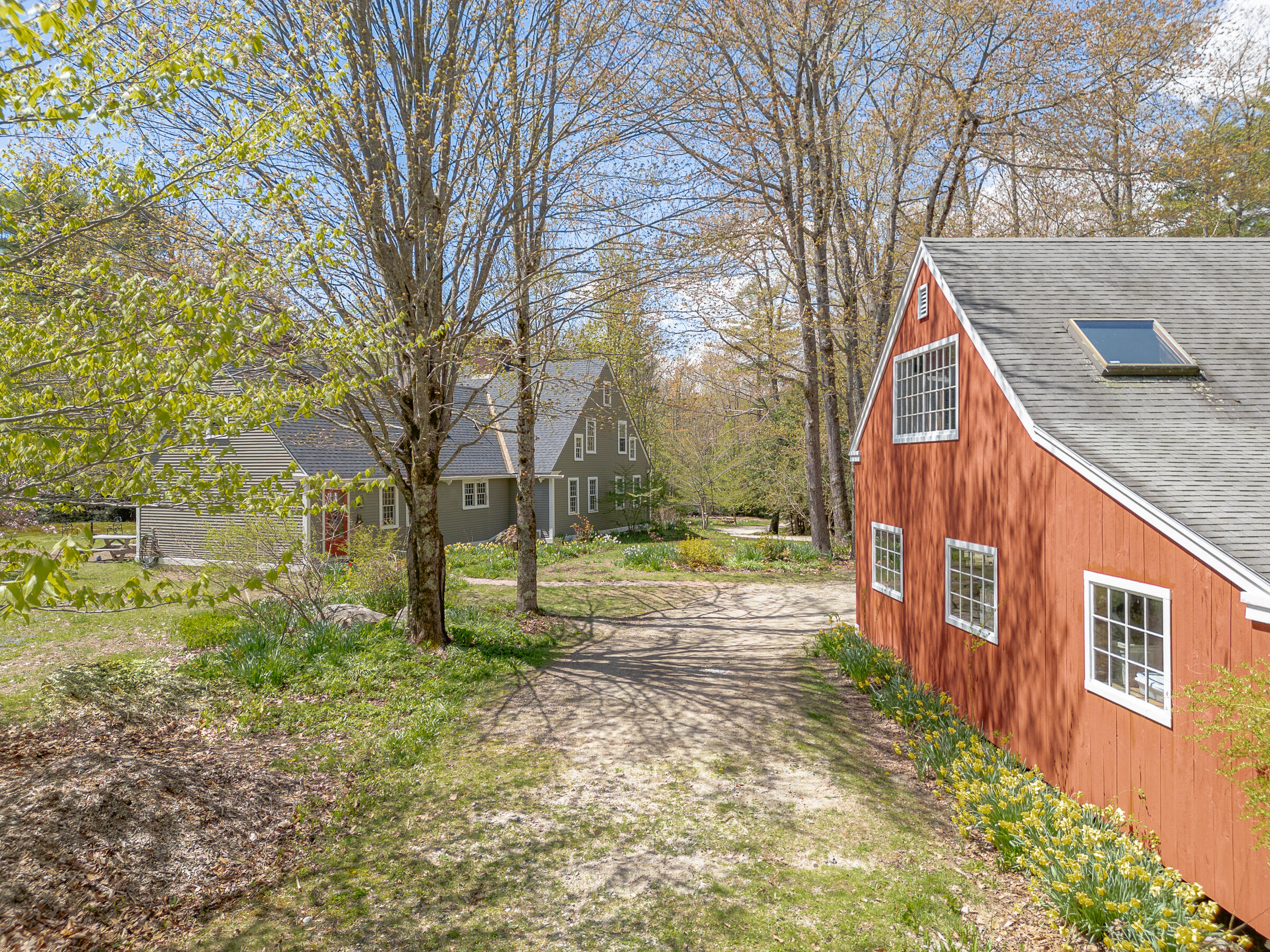 37 Long Hill Road