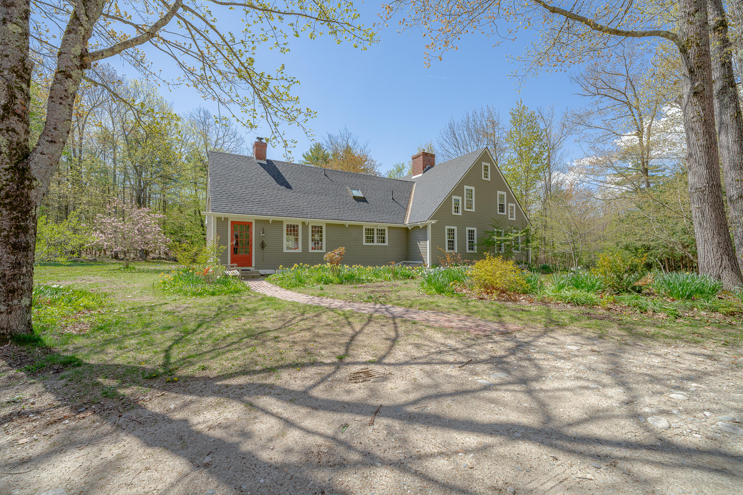 37 Long Hill Road
