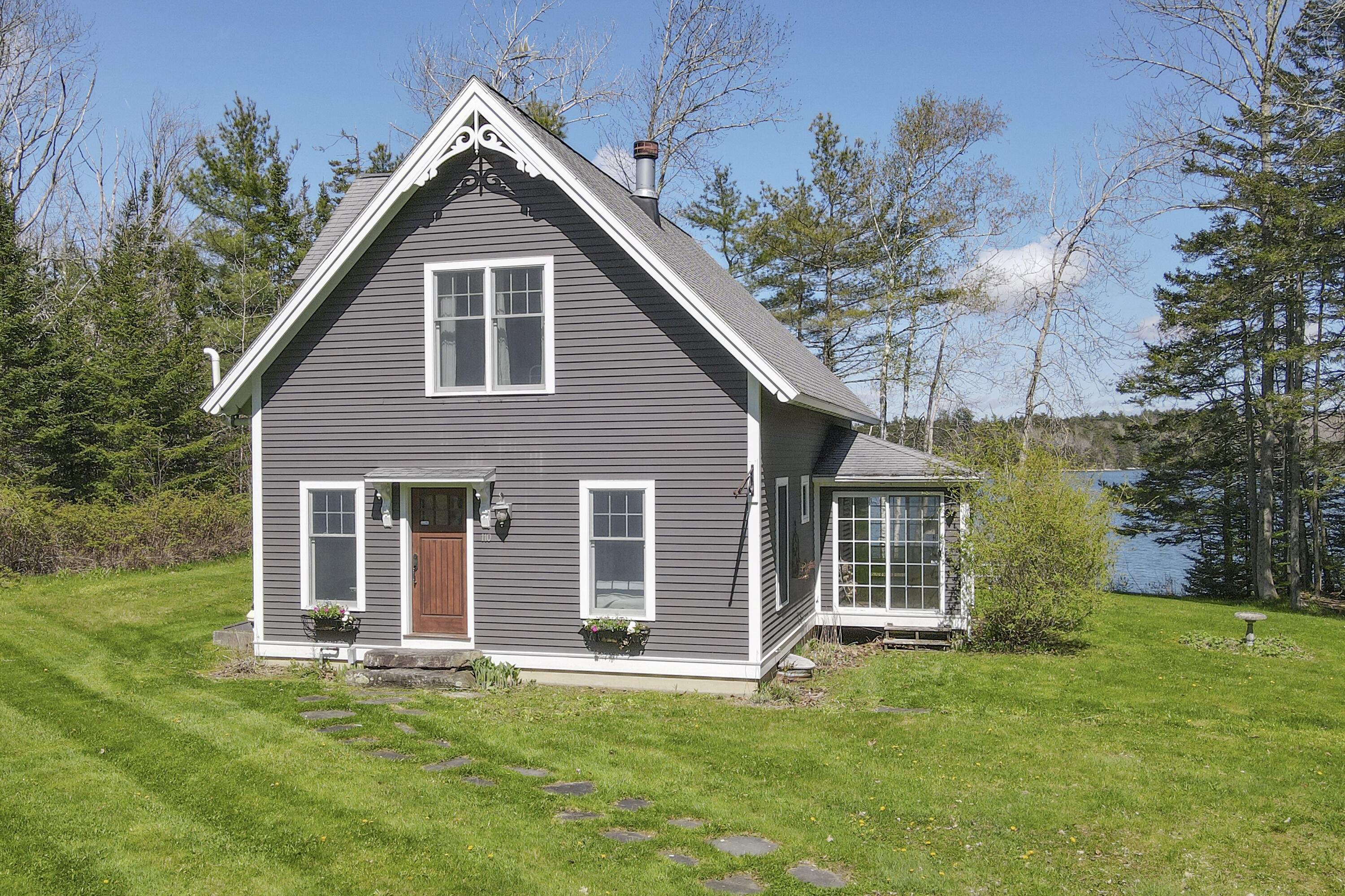 110 Broadcove East