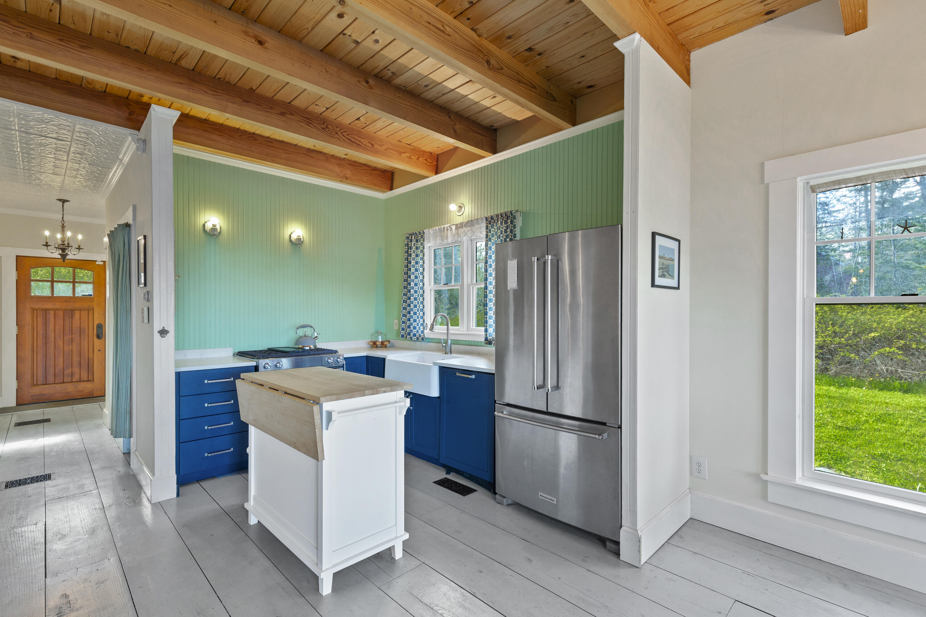 110 Broadcove East