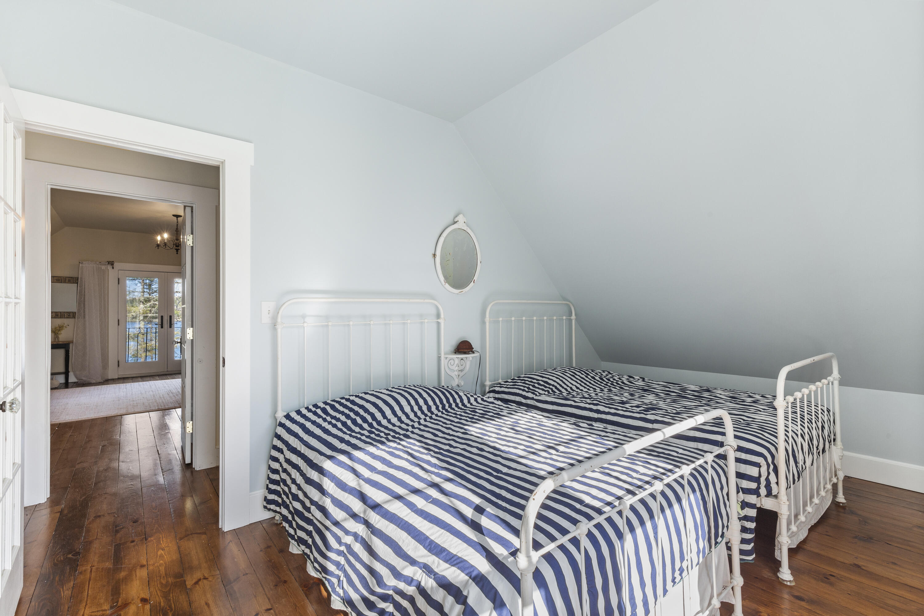 110 Broadcove East