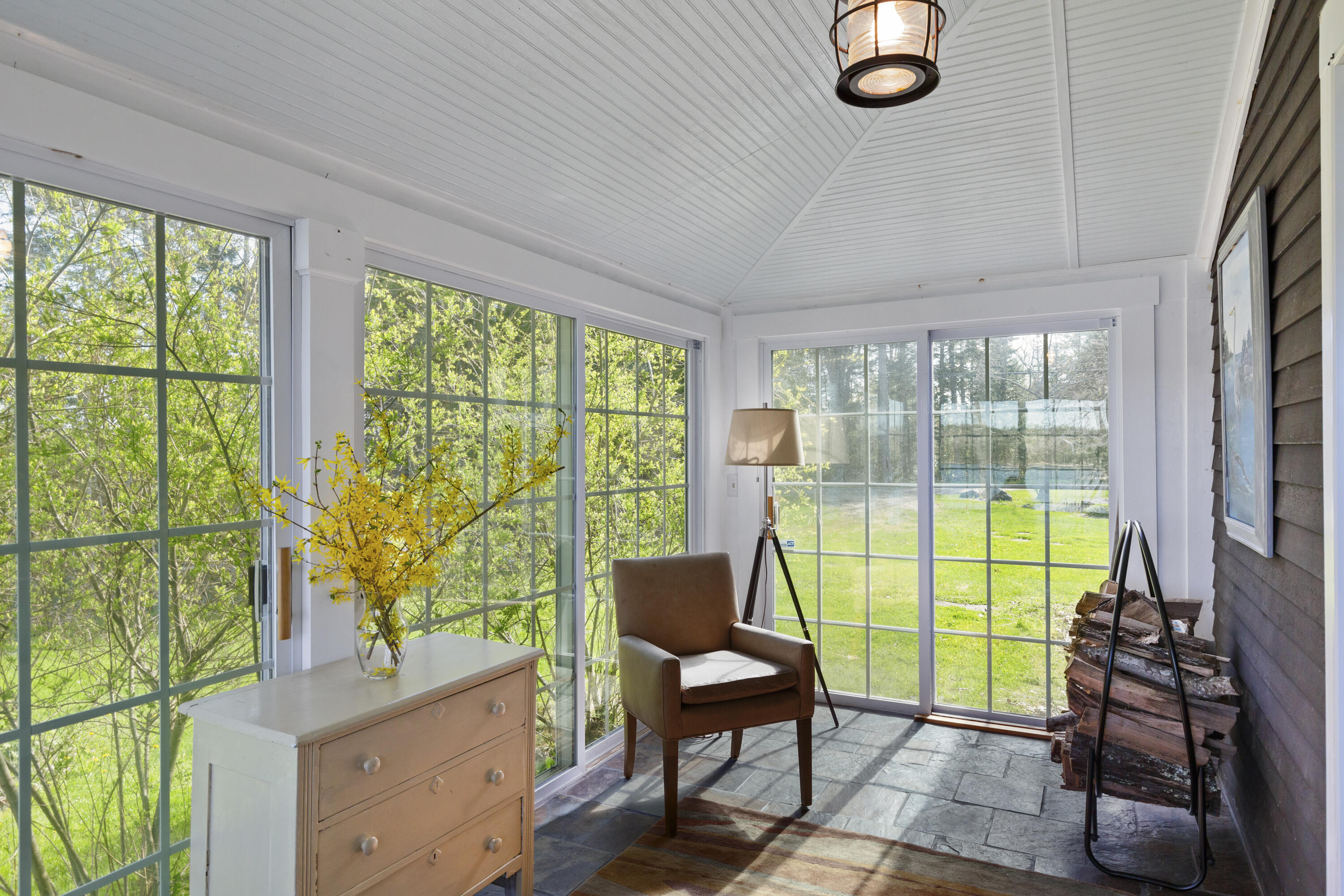 110 Broadcove East
