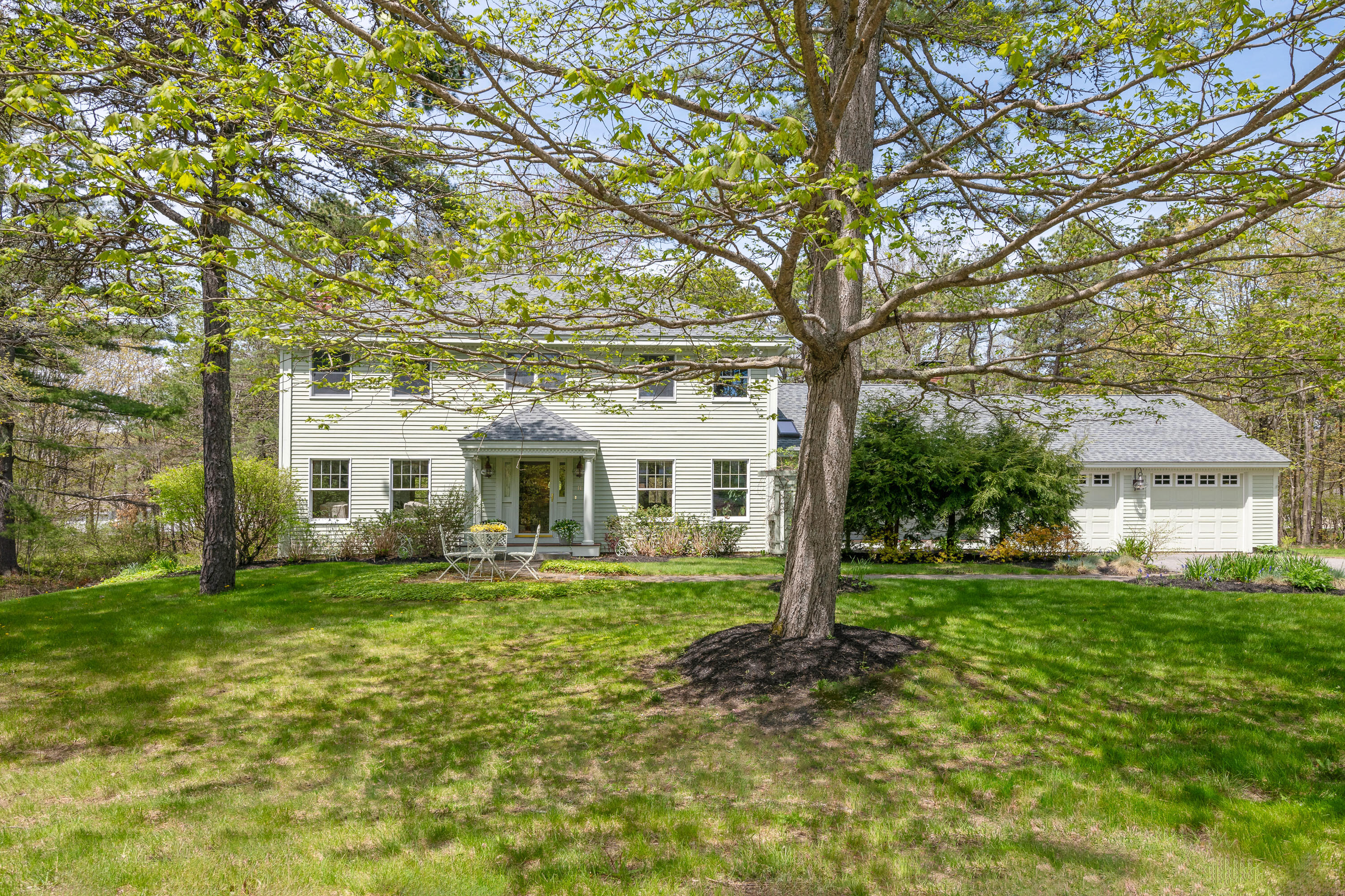 11 Sandhill Drive