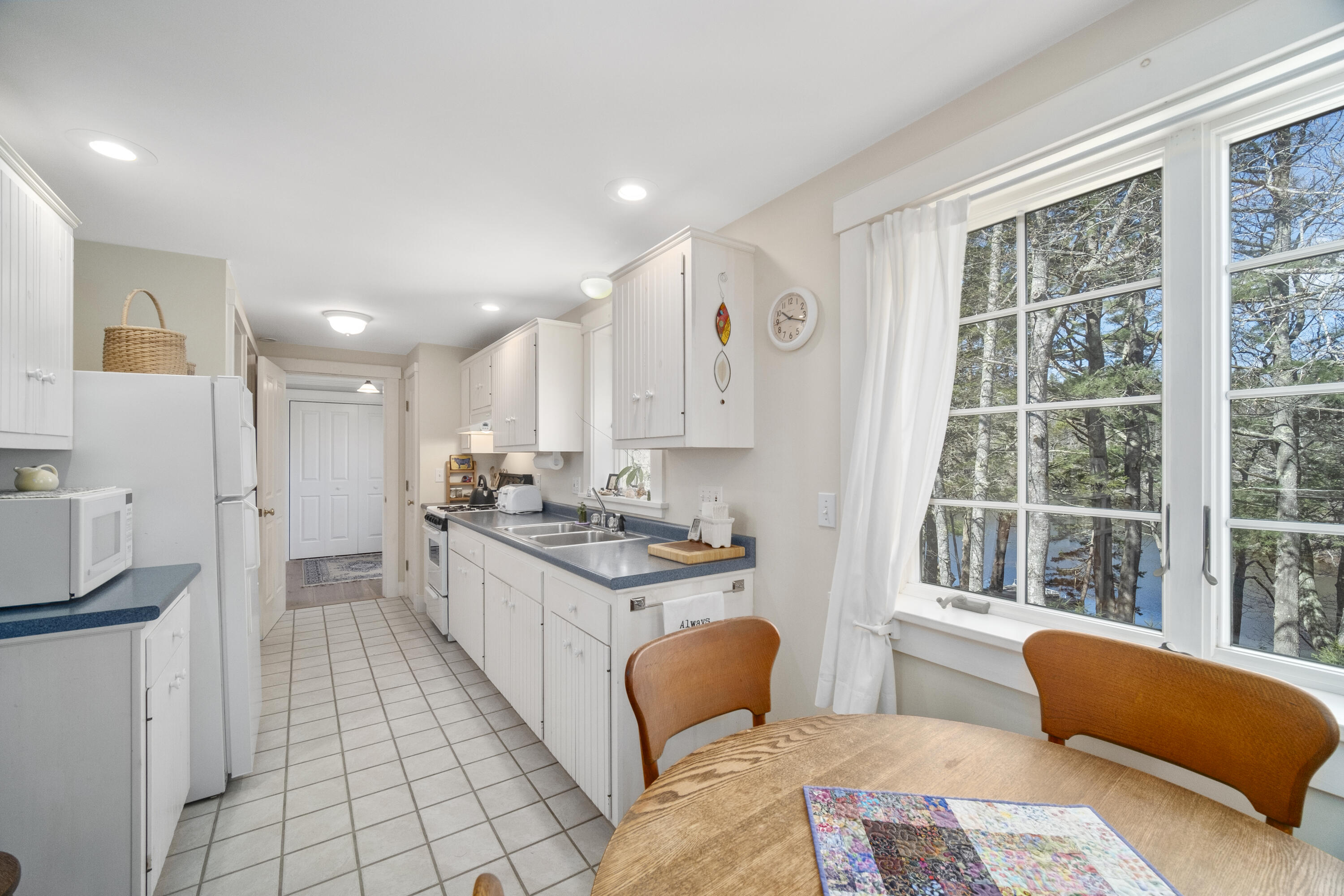 124 Lakeview & Lot 13 Lakeview Road
