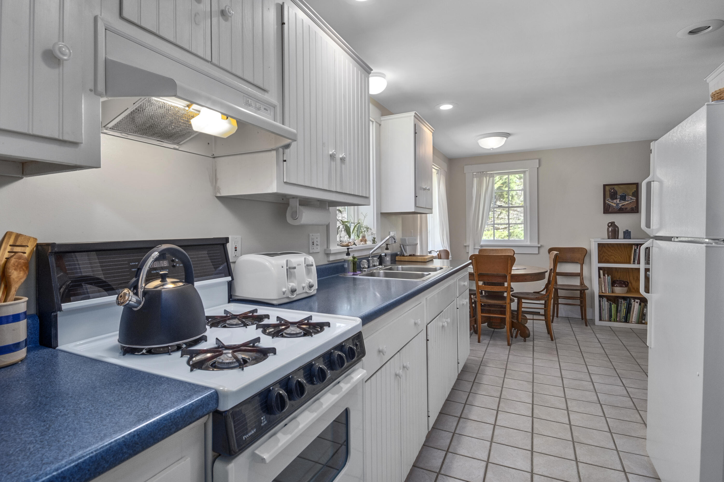 124 Lakeview & Lot 13 Lakeview Road