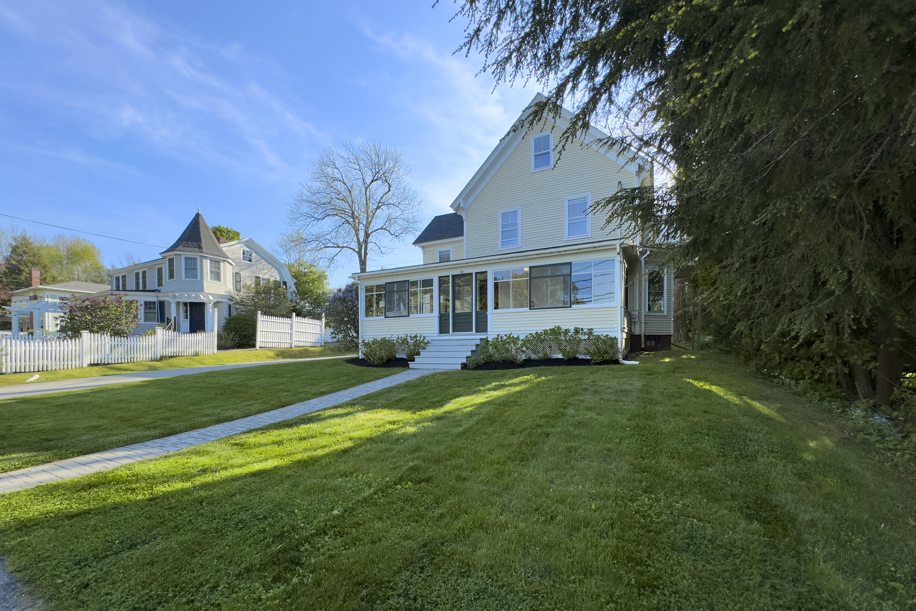 85 Bay View Street