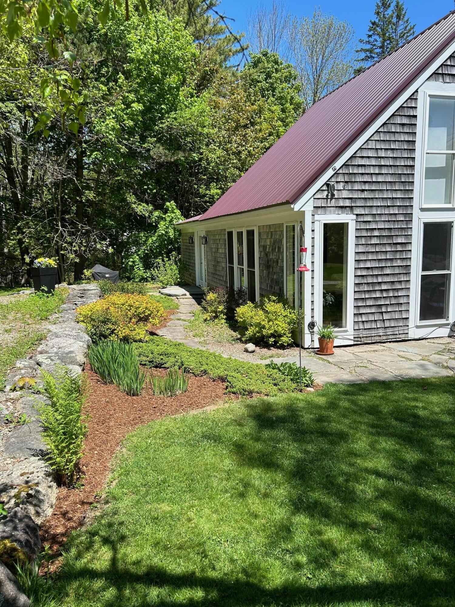 924 Bay Road