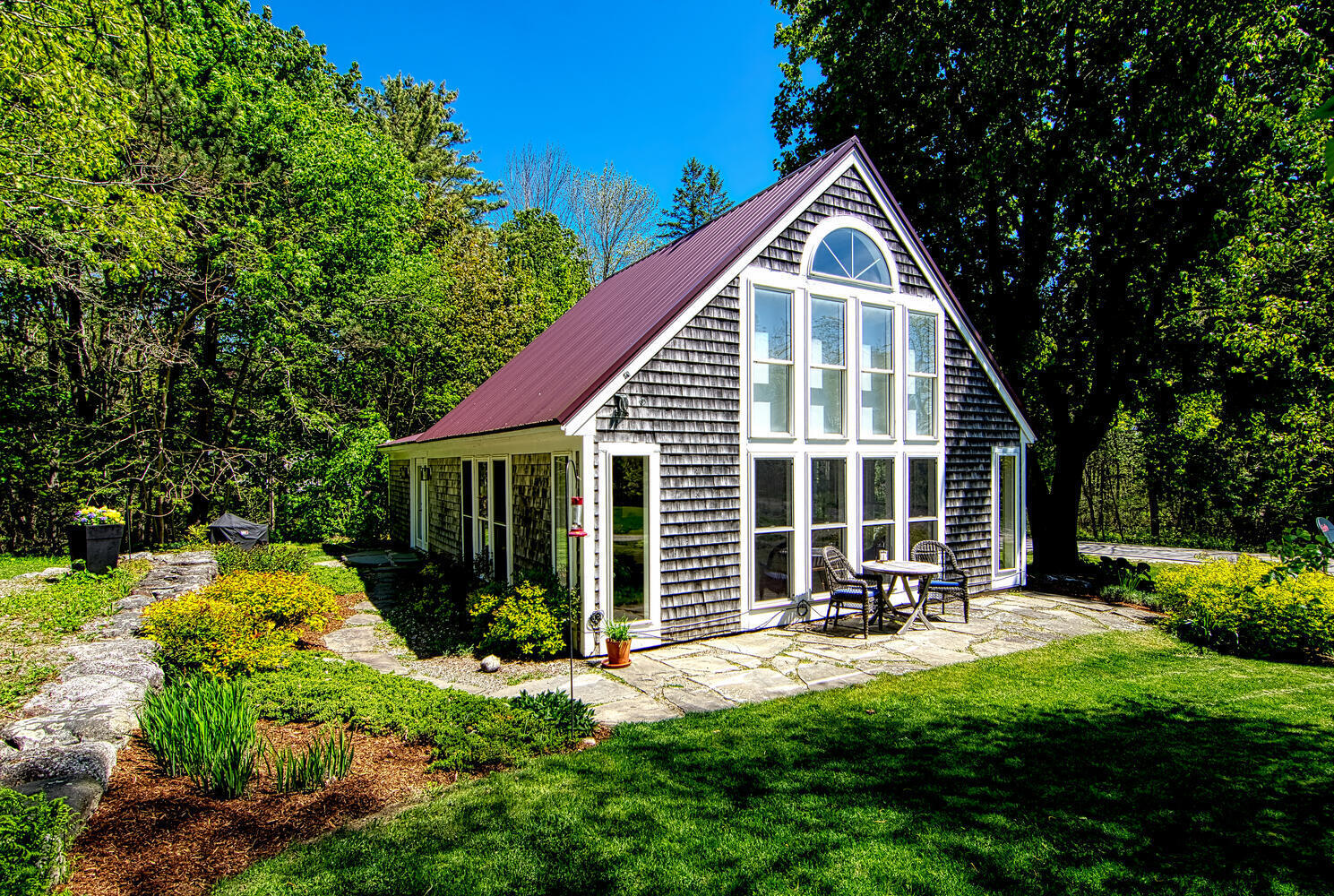 924 Bay Road