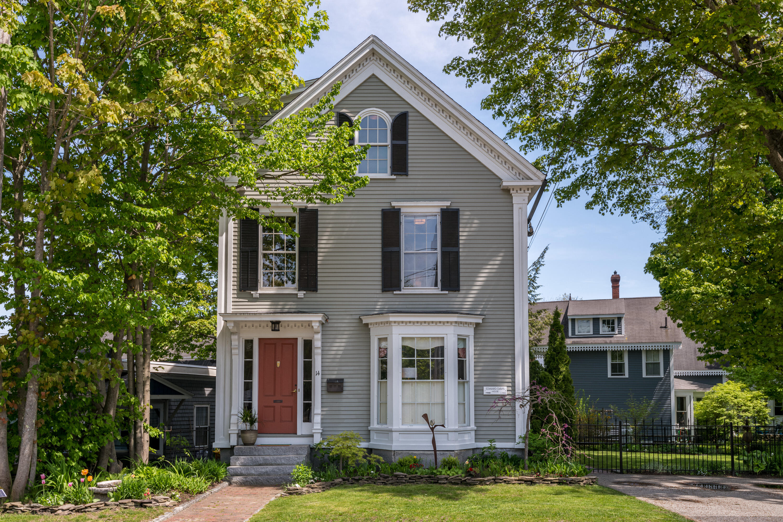 14 W Elm Street