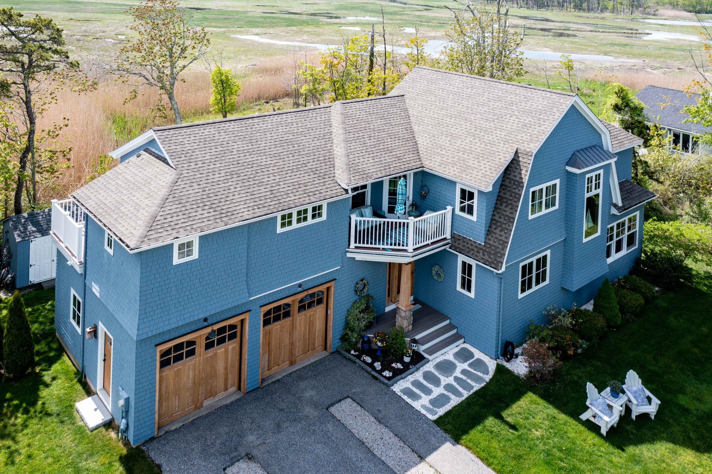 8 Peninsula Drive