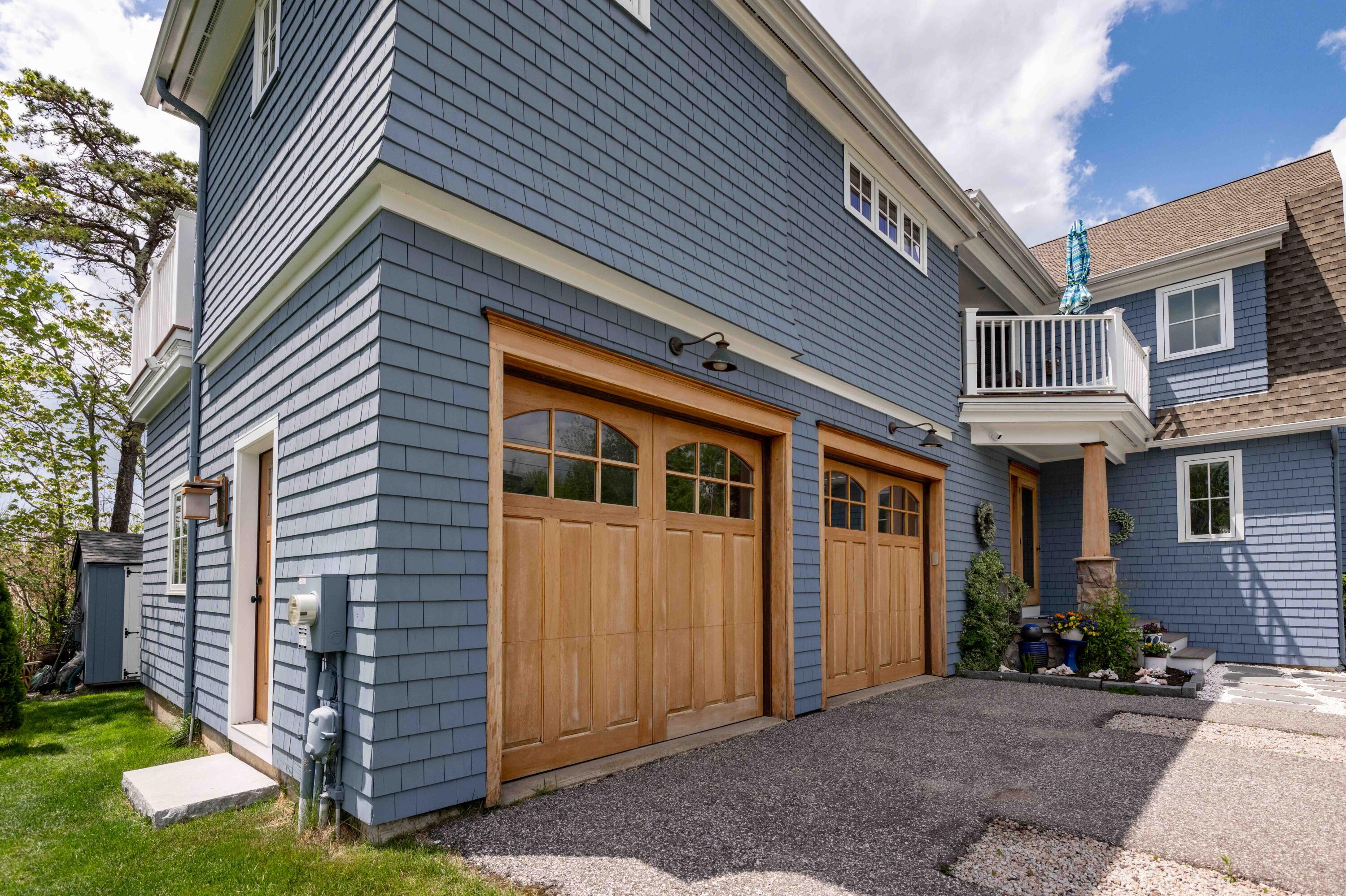 8 Peninsula Drive