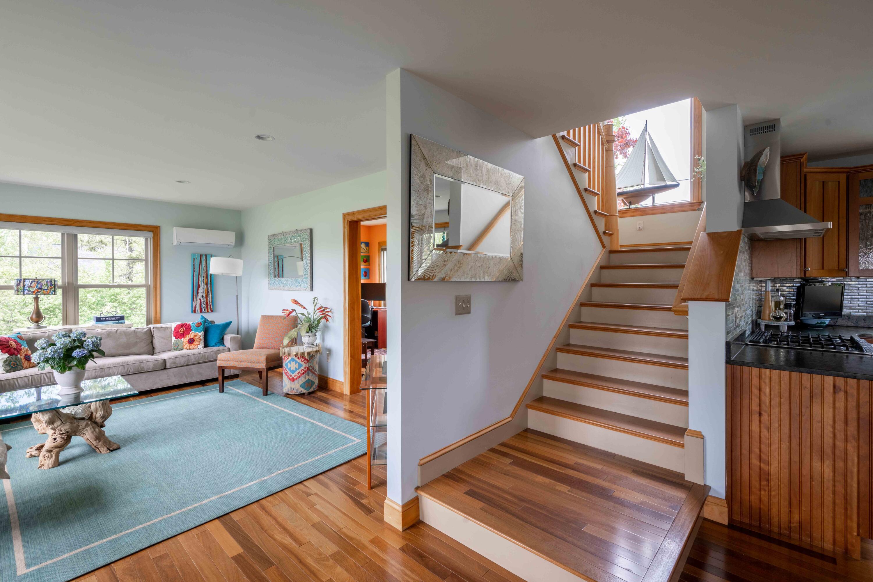 8 Peninsula Drive