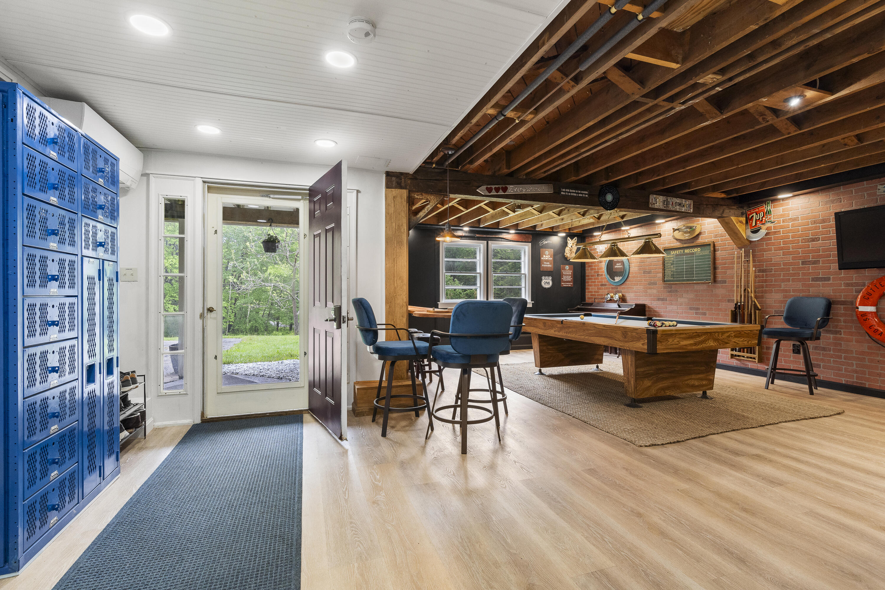 35 South Freeport Road