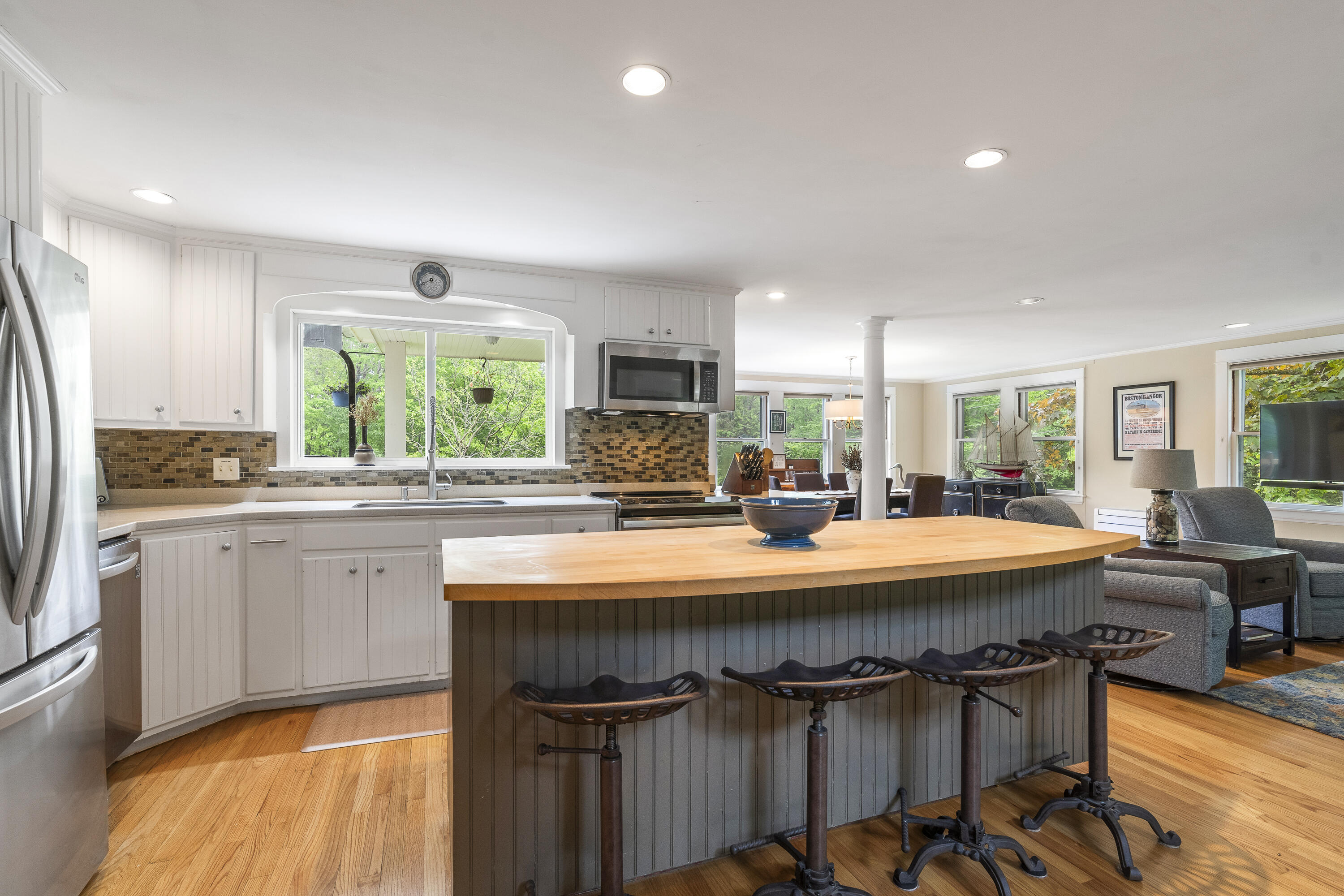 35 South Freeport Road