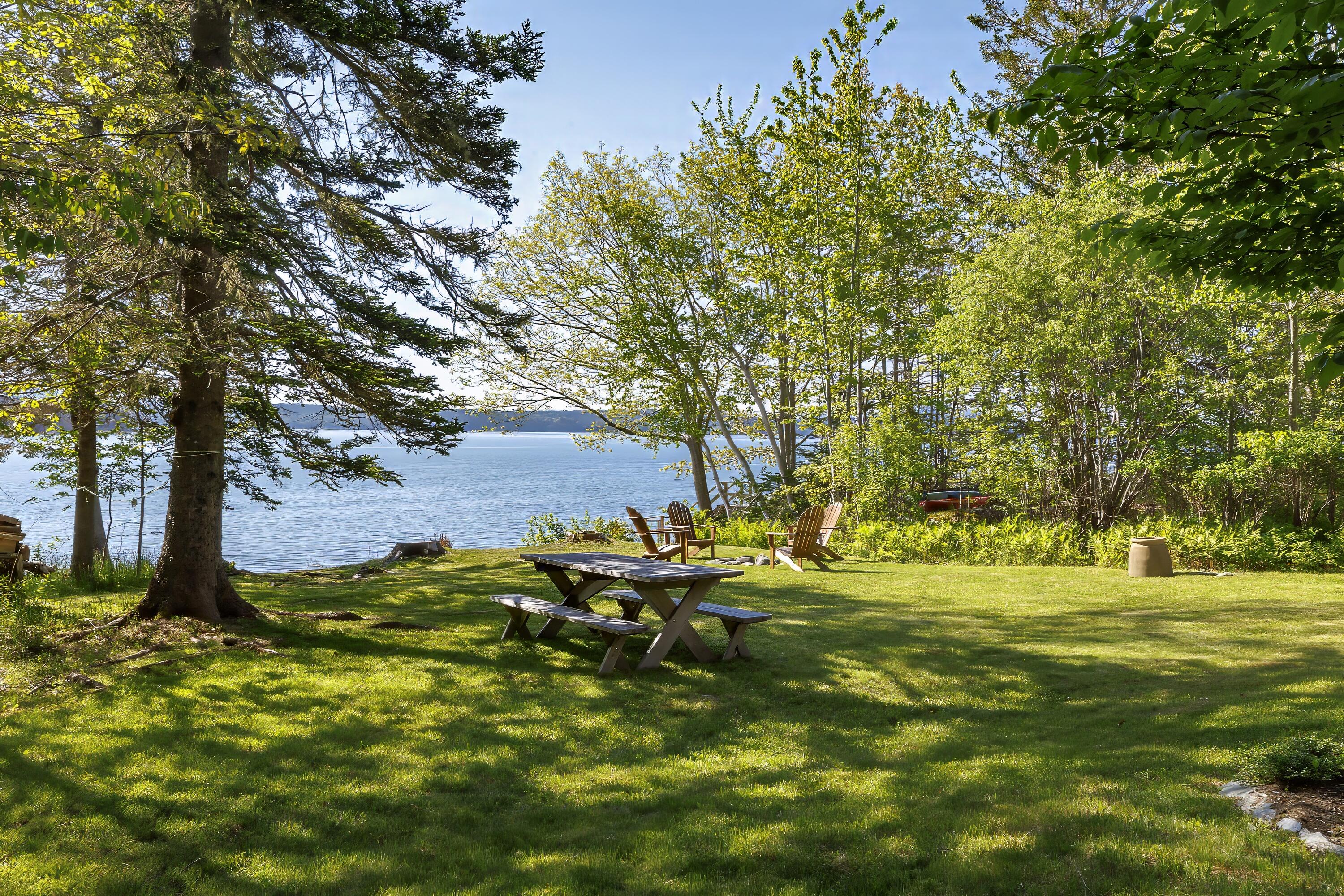 674 Oak Point Road