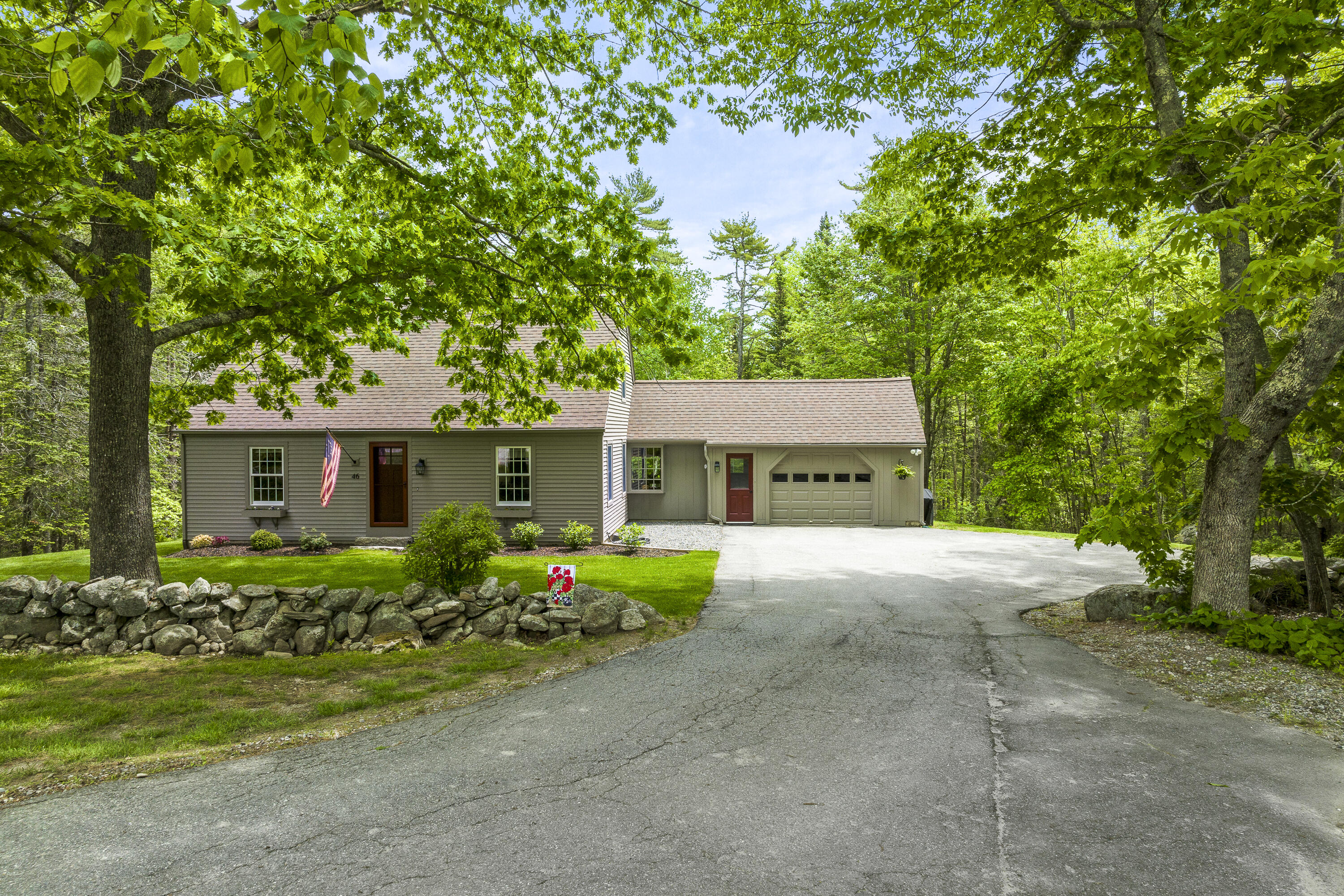 46 Stonewyck Lane
