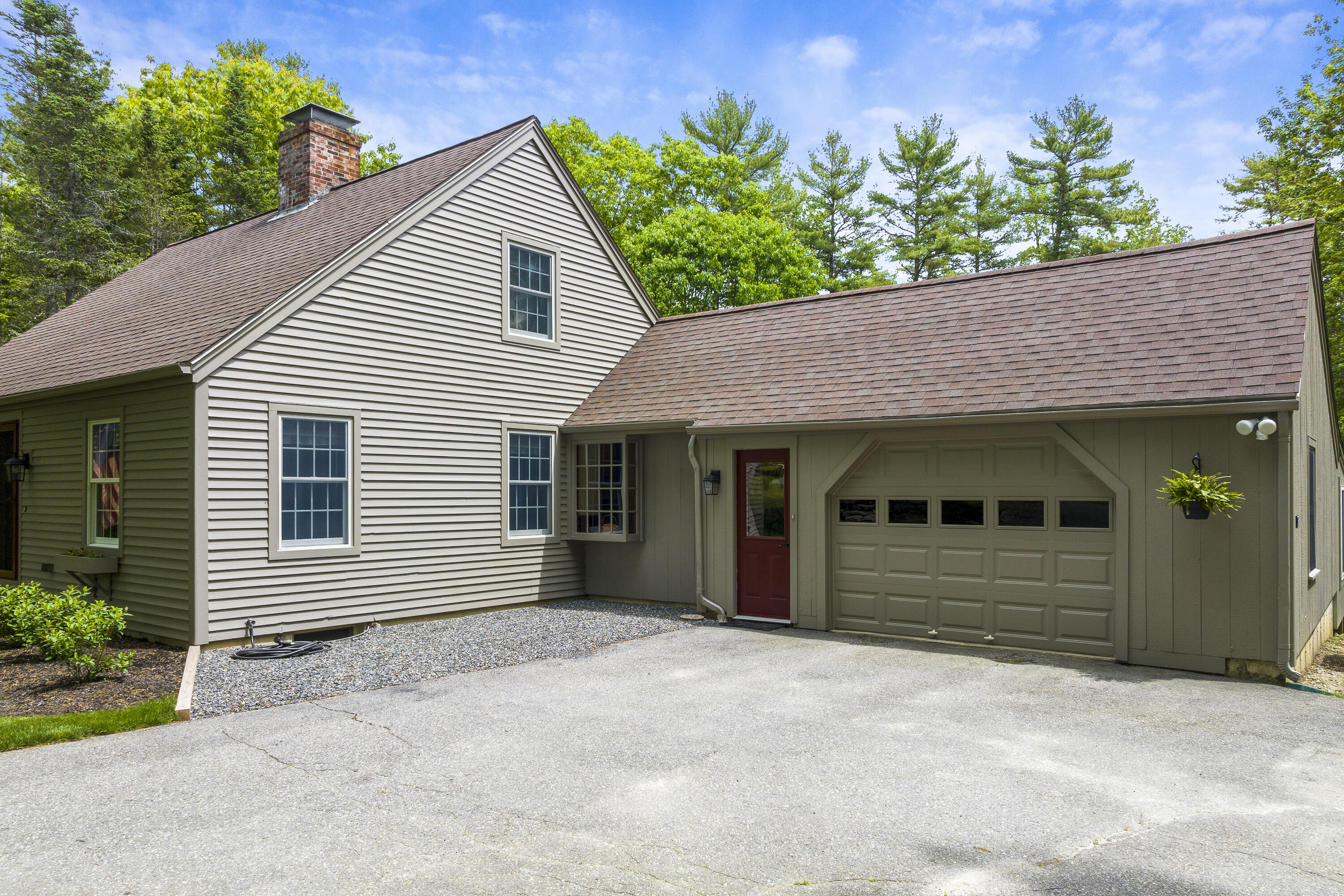 46 Stonewyck Lane